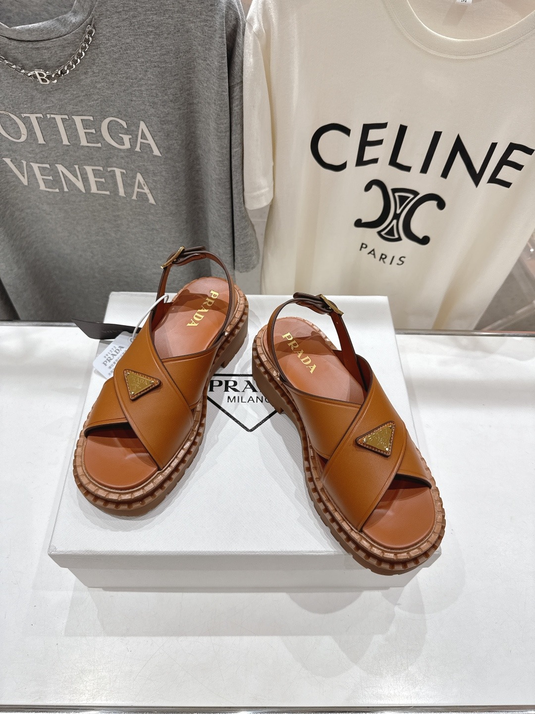 프*다 2025ss 여름 신상 빈티지 비치 통굽 샌들