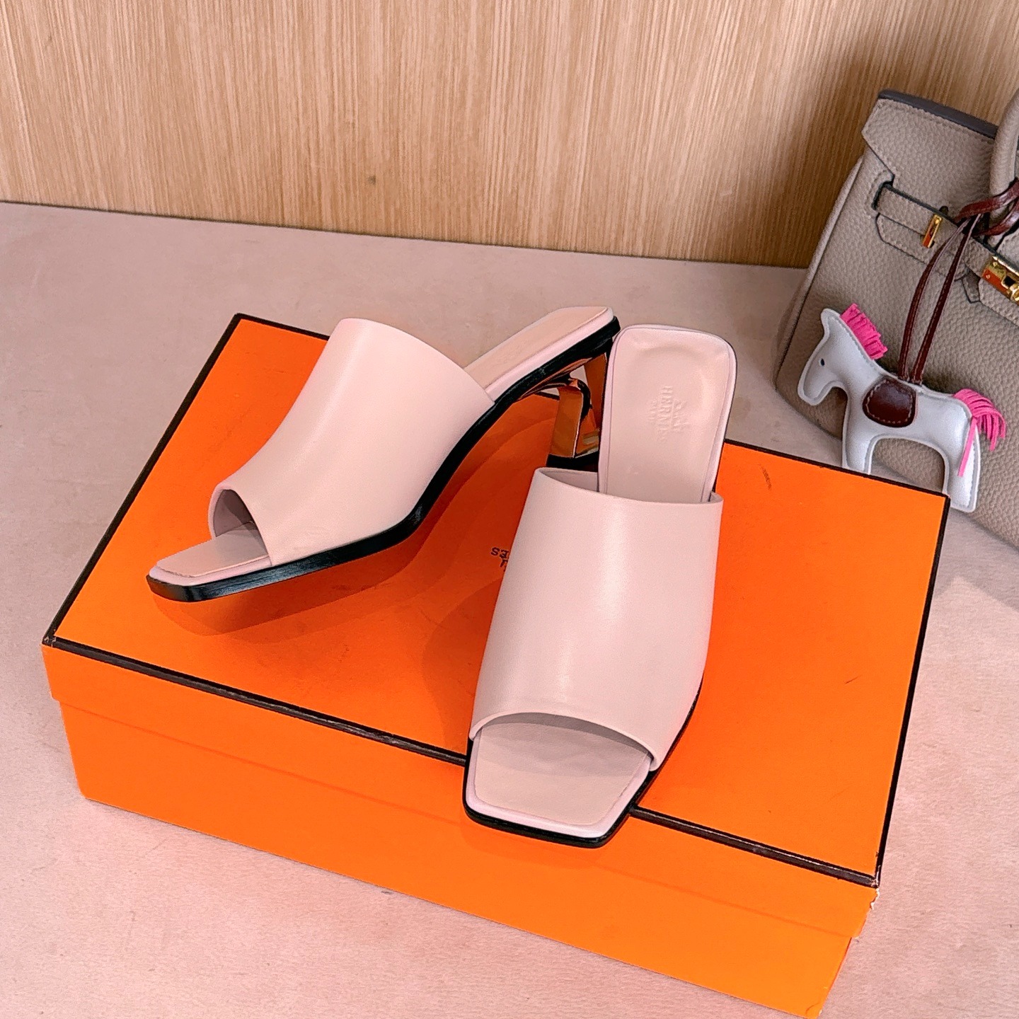 에*메스 Kylie 60 샌들 슬리퍼