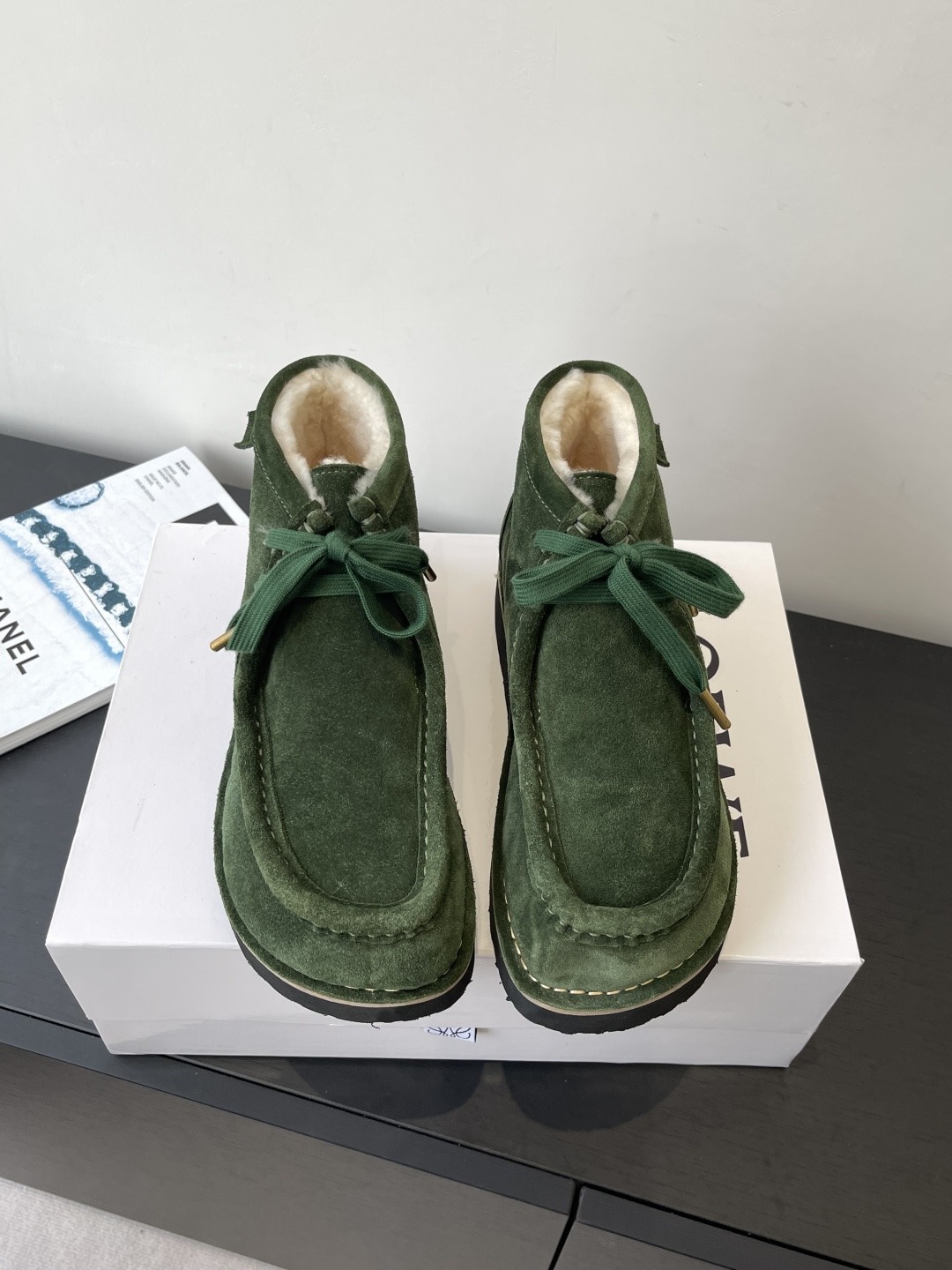 로*베 25ss 신상 빈티지 스니커즈 앵클부츠