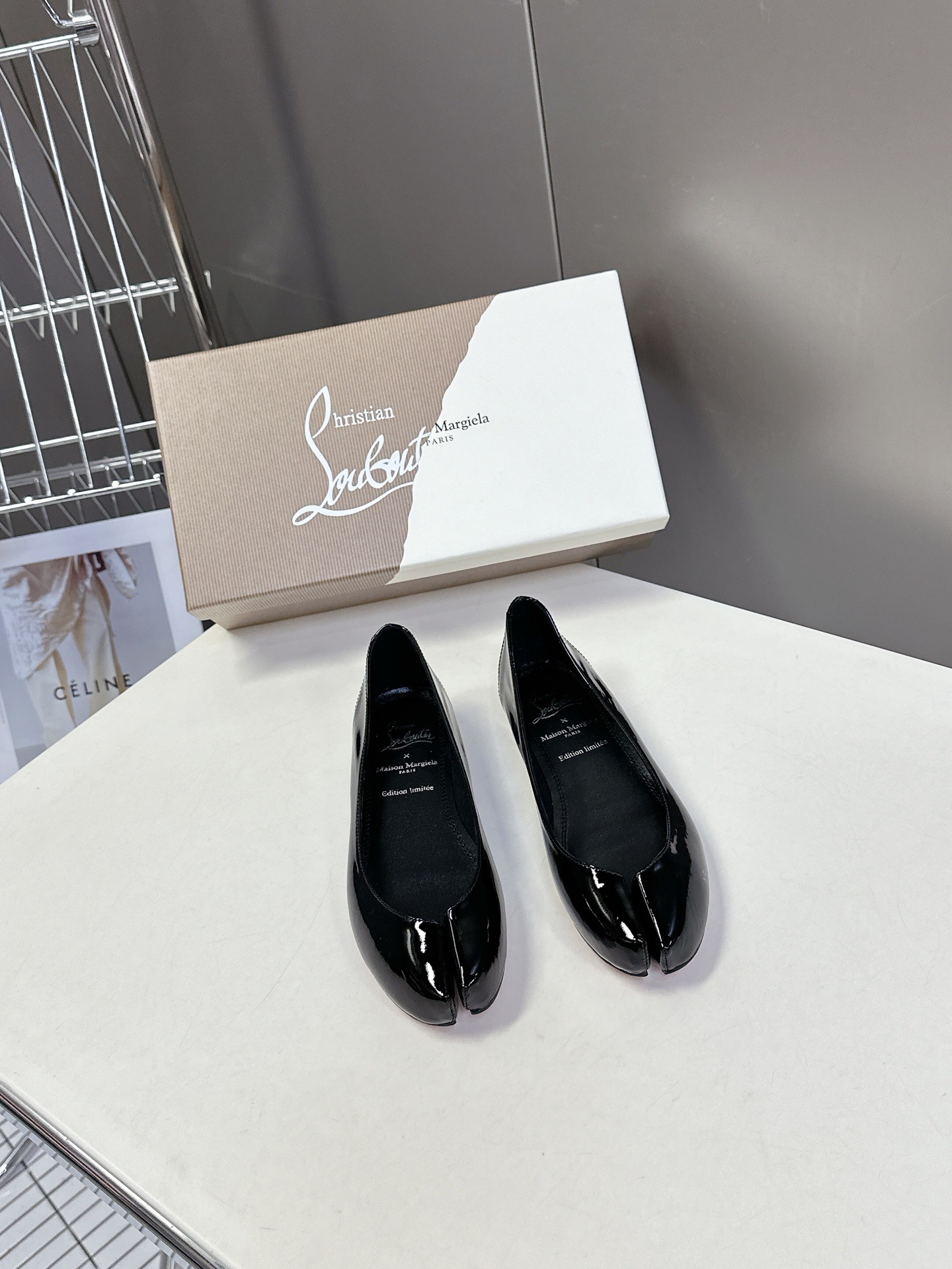 메*마르지엘라 토플랫 콜라보레이션 슈즈