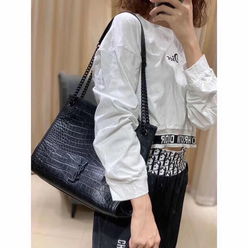 입생로랑 니키 쇼퍼백