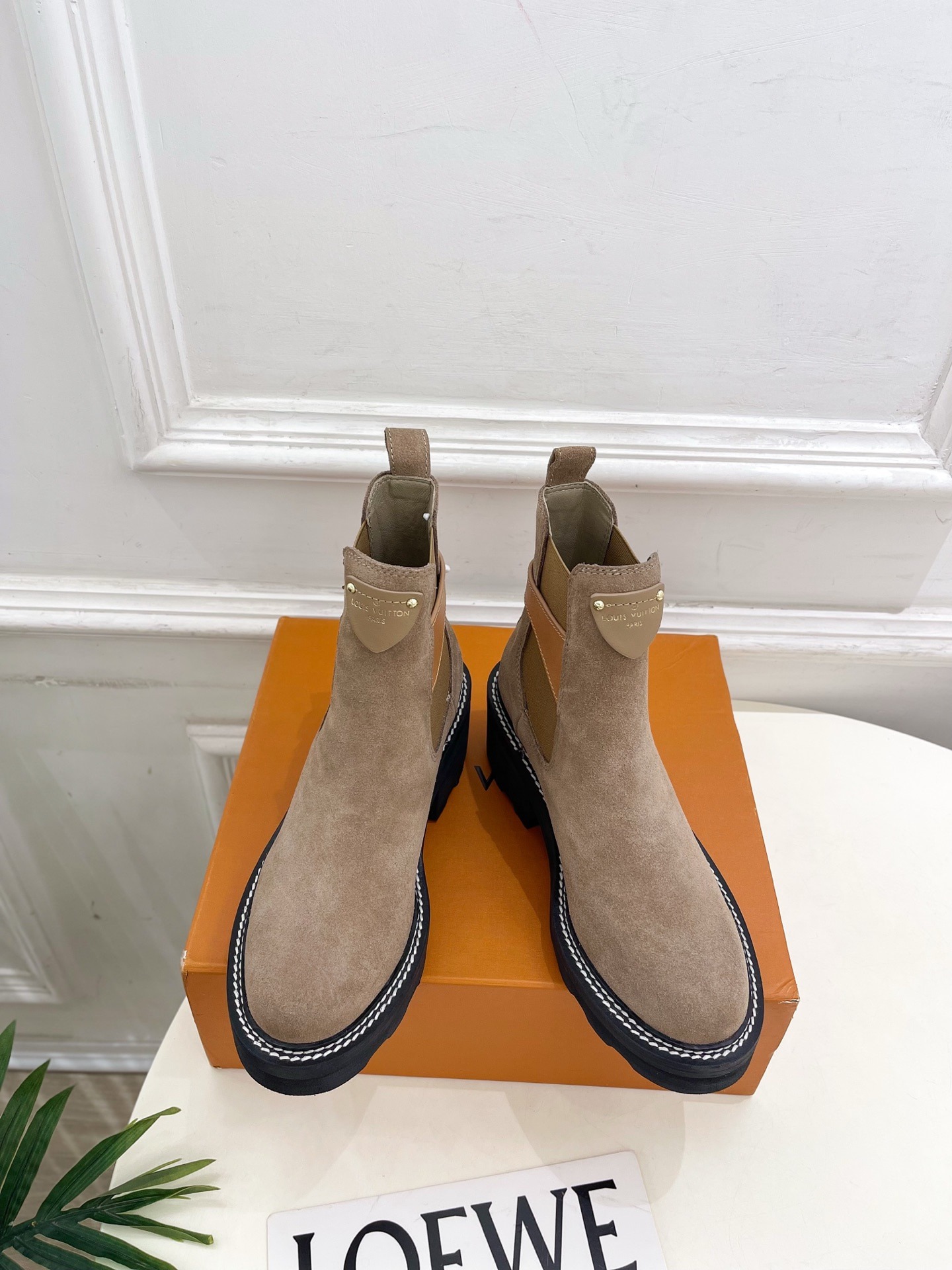 루*비통 25 신상 메탈 앵클 라이더 부츠