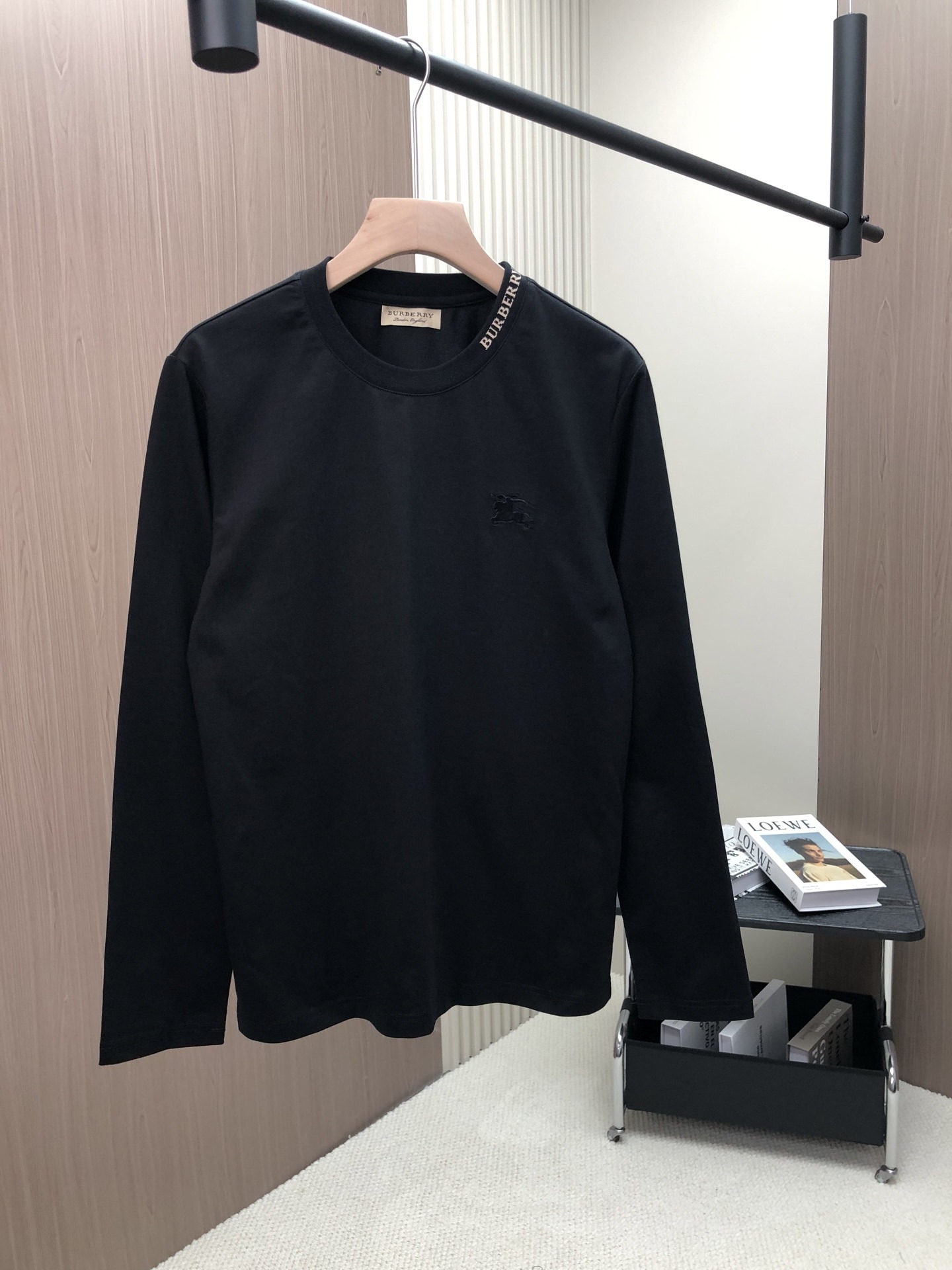 버*리 25 신상 남성 클래식 긴팔티셔츠
