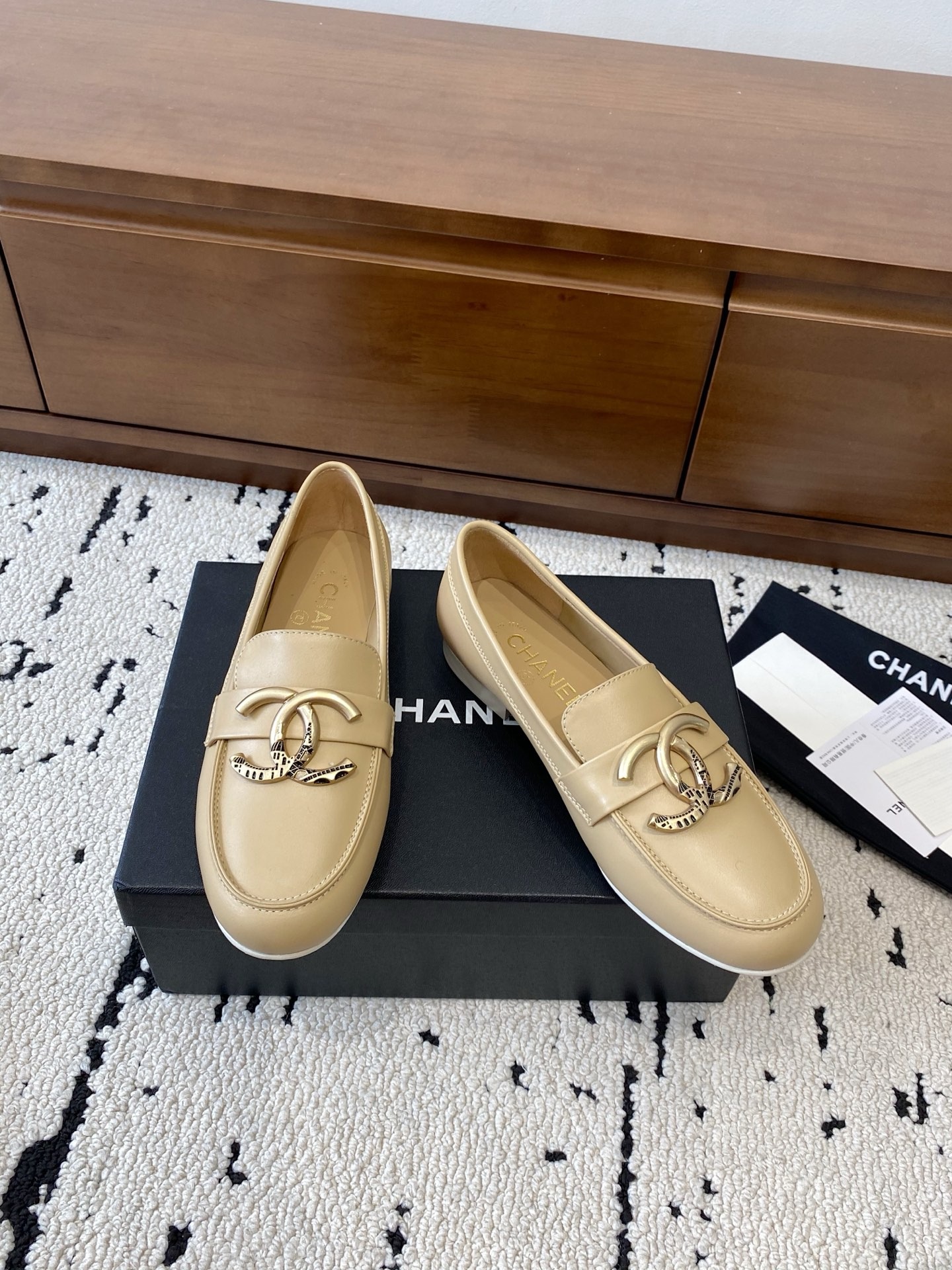 샤* 25C 가을/겨울 신상 스틸레토 플랫