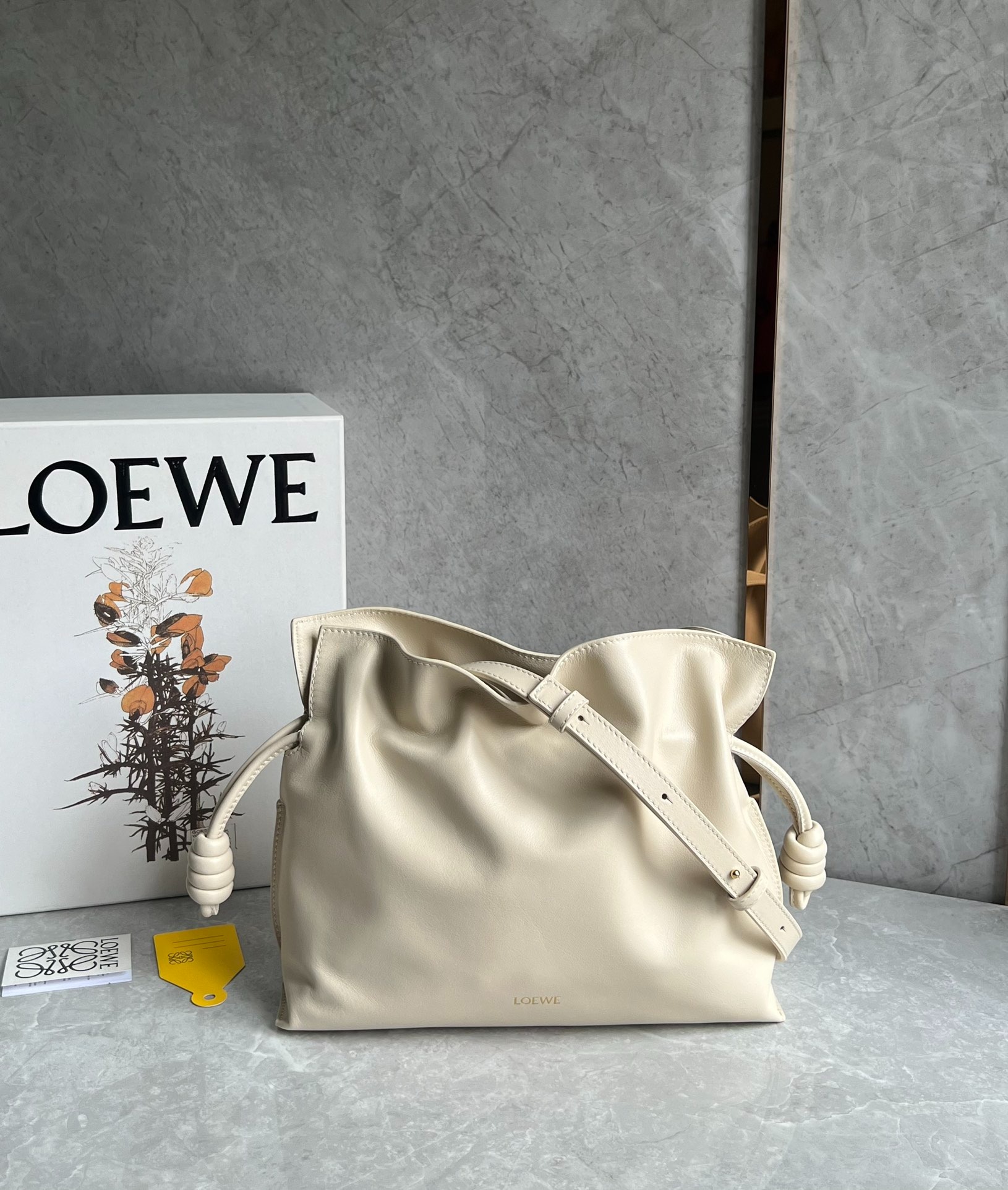 로에베 플라멩코 클러치