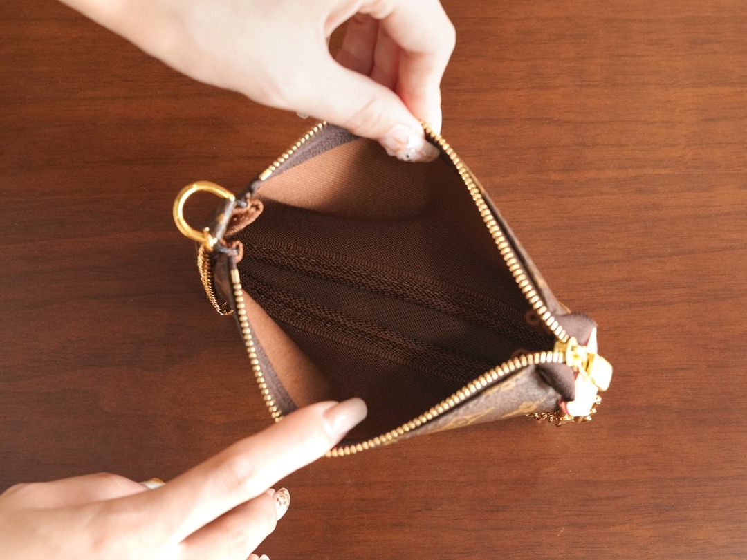 루이비통 미니 포쉐트 악세수아