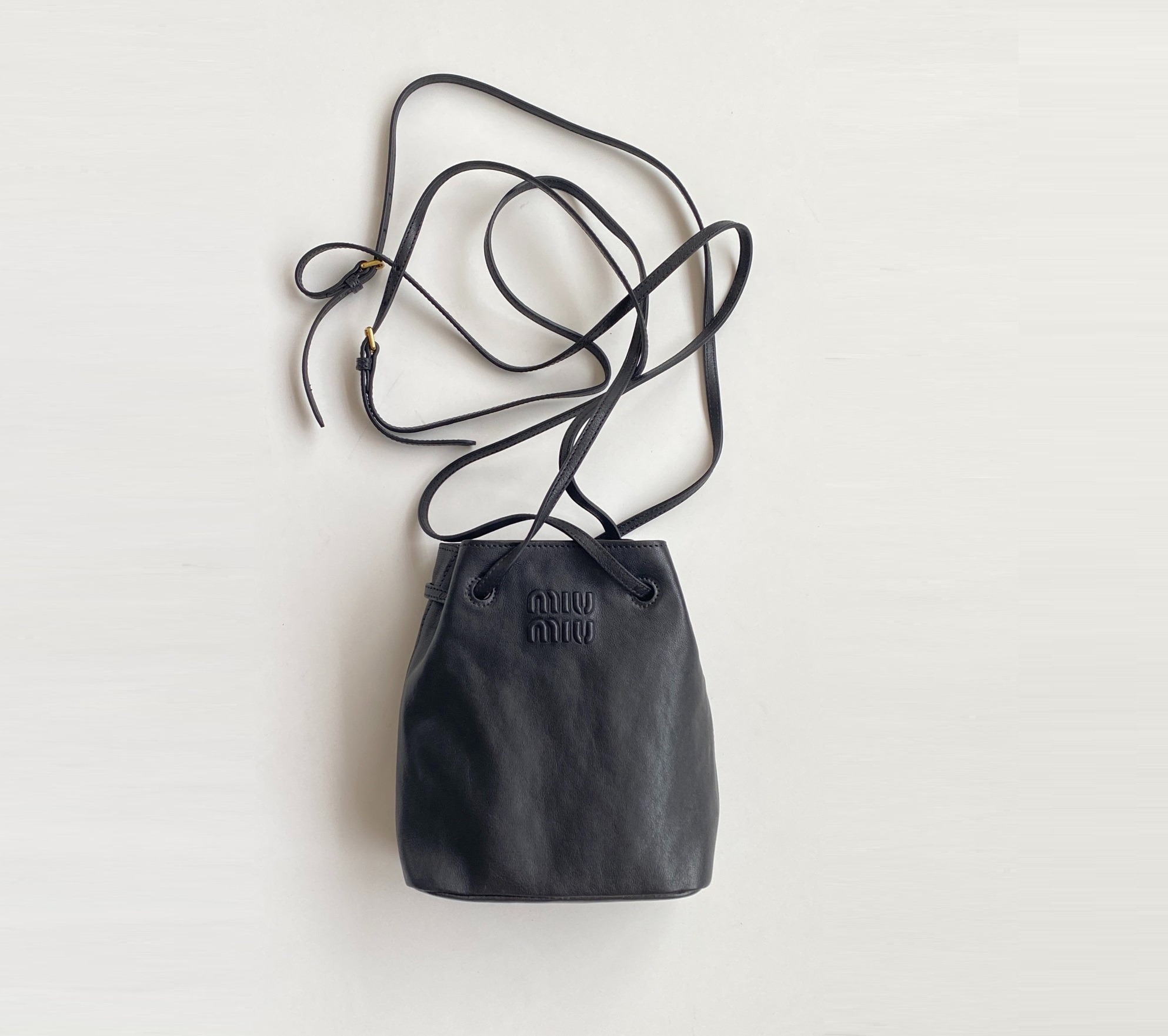 미우미우 나파 가죽 미니 백