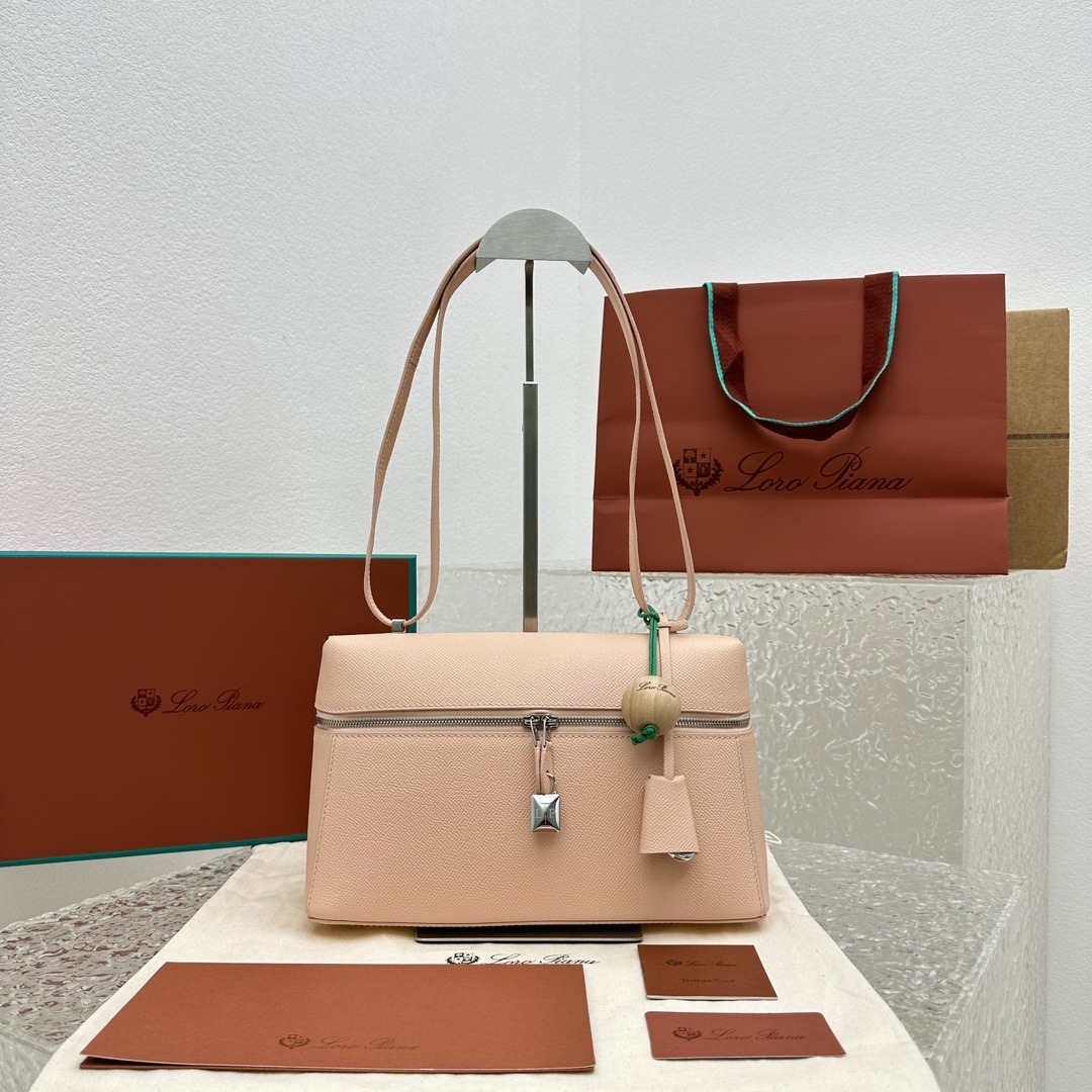 로로피아나 Extra 엑스트라 포켓 bag 27