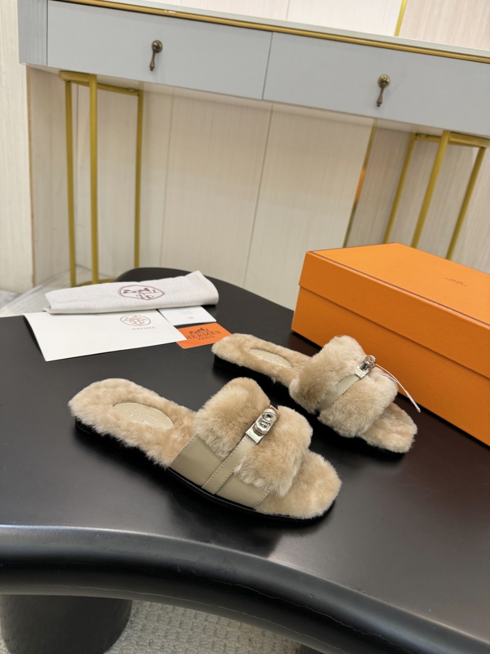 에*메스 25 가을 겨울 신상 켈리 털 슬리퍼