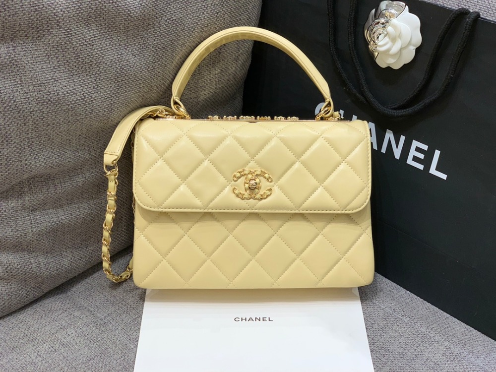 샤* 24C 트렌드 CC 탑핸들 플랩 백 