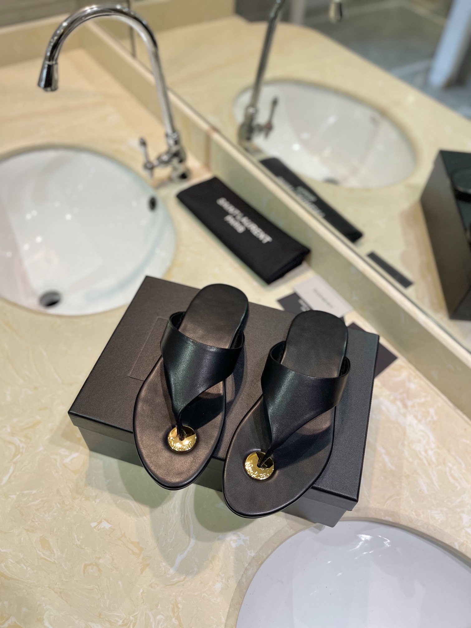 입*로랑 조리 슬리퍼