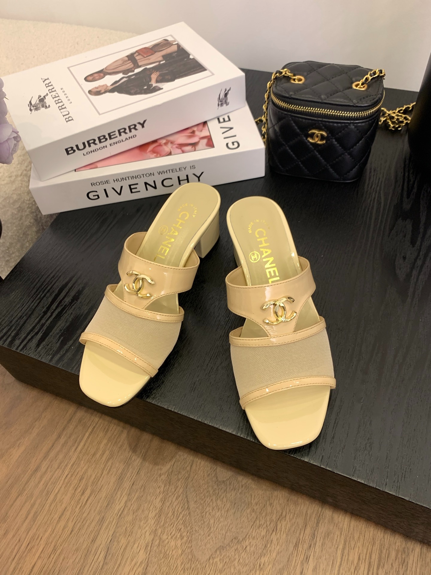 샤* 25 신상 스퀘어 메쉬 통굽 슬리퍼