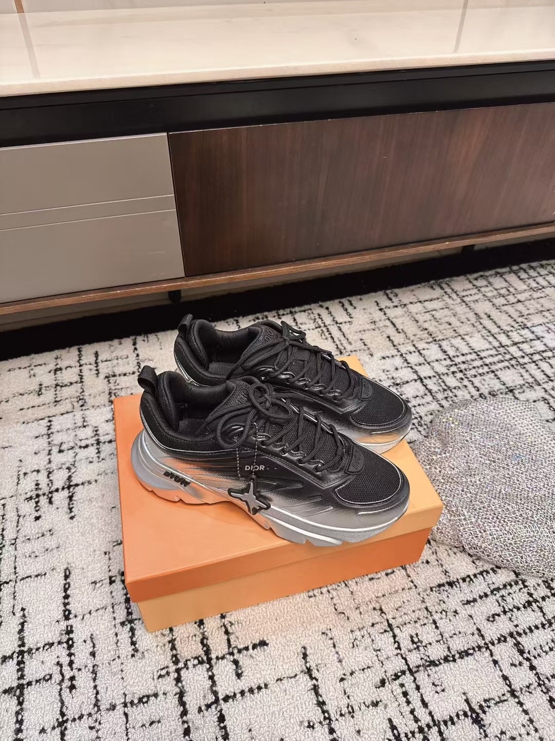 디* 가을 신상 스니커즈