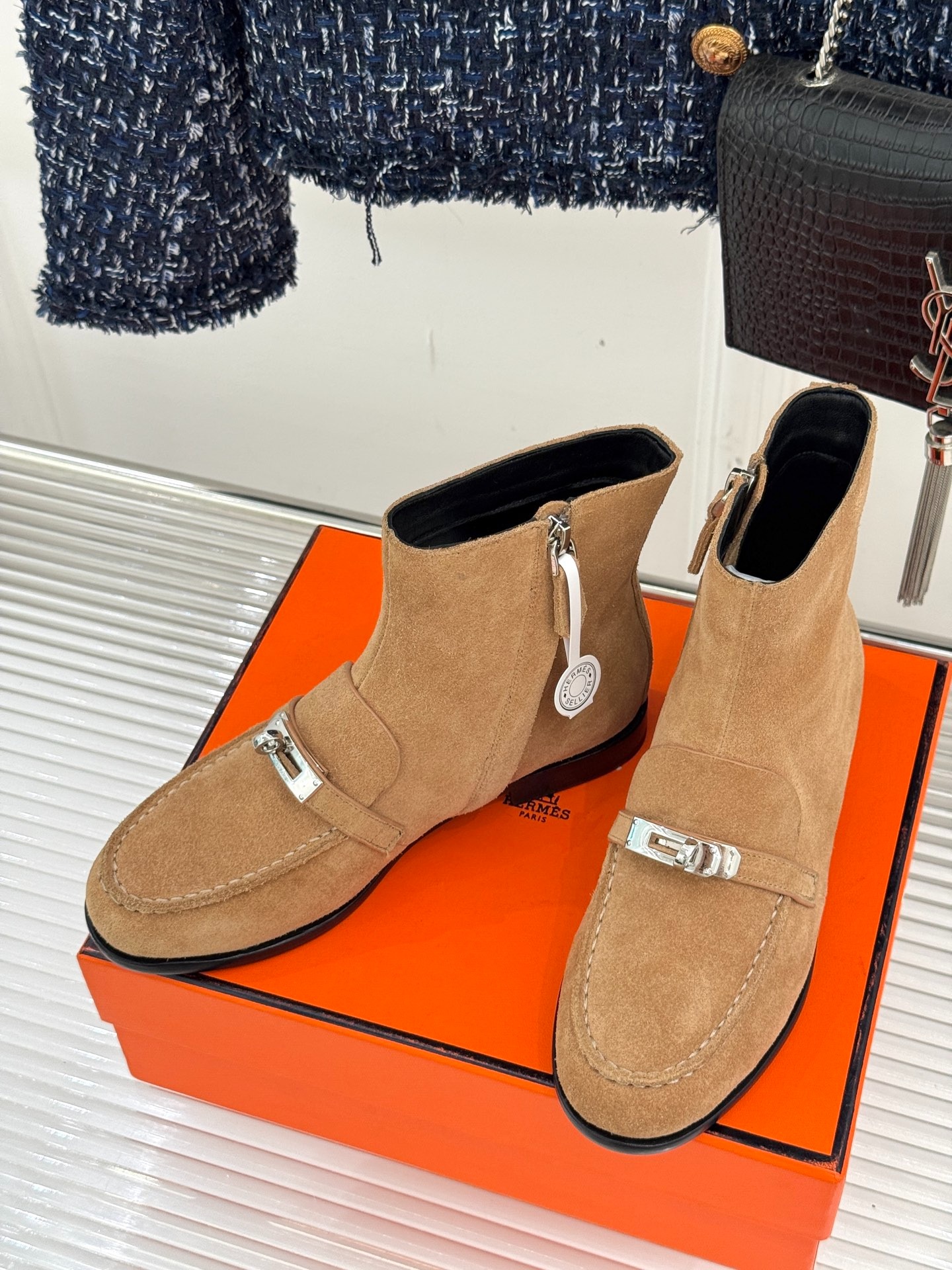 에*메스 25WF 신상 켈리 버클 플랫