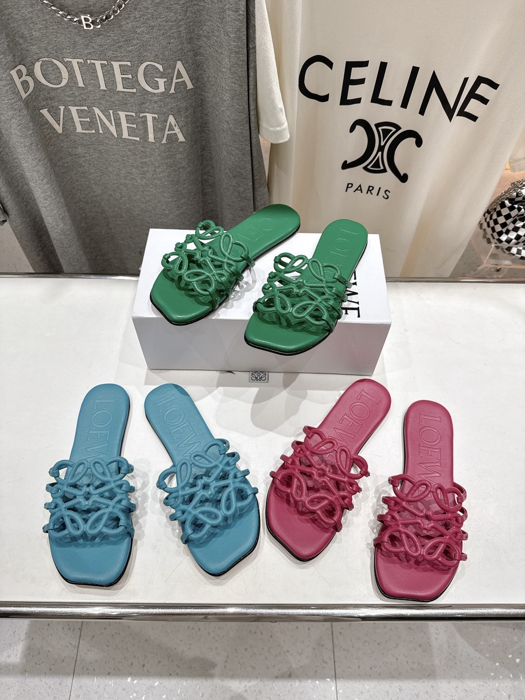 로*베 25ss 신상 빈티지 플랫 비치 슬리퍼