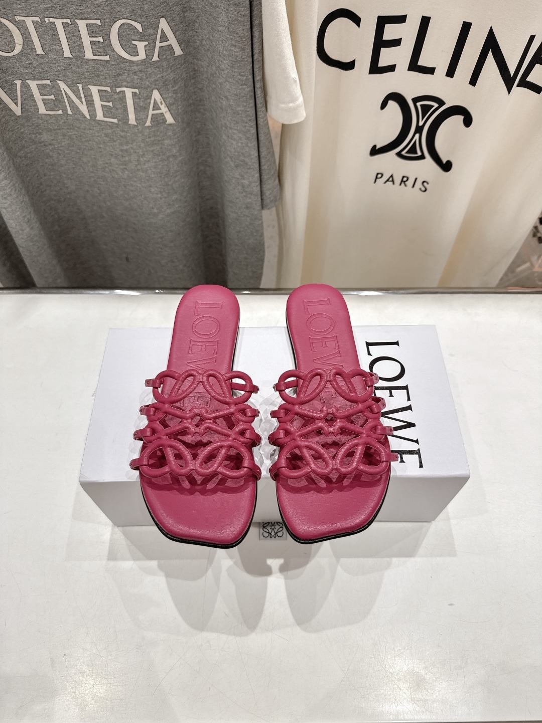 로*베 25ss 신상 빈티지 플랫 비치 슬리퍼