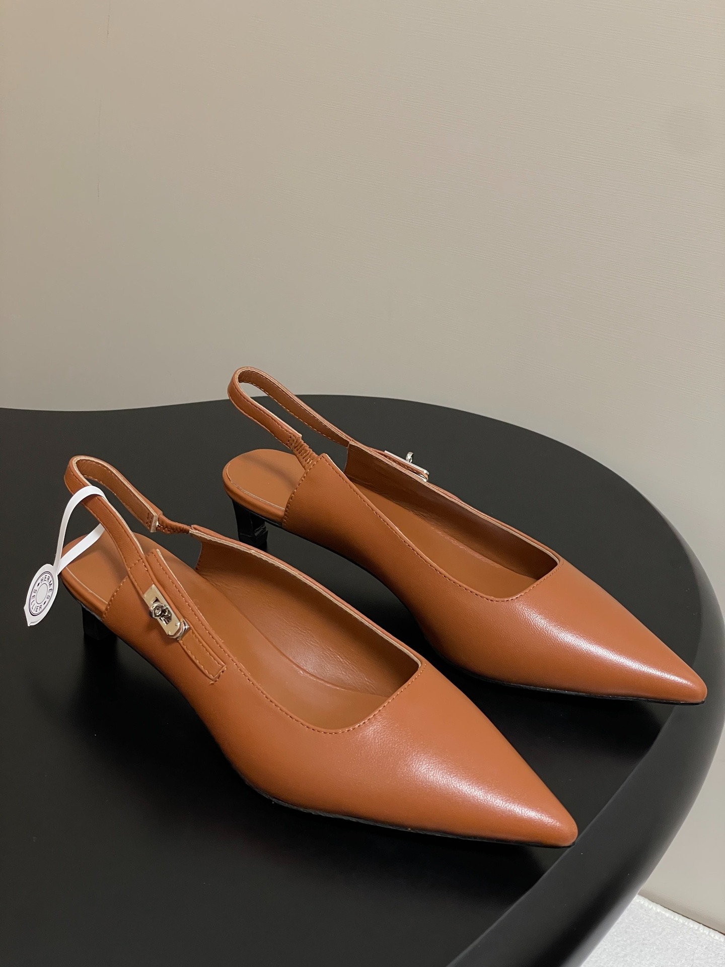 에*메스 25s봄여름 신상 버클힐 샌들