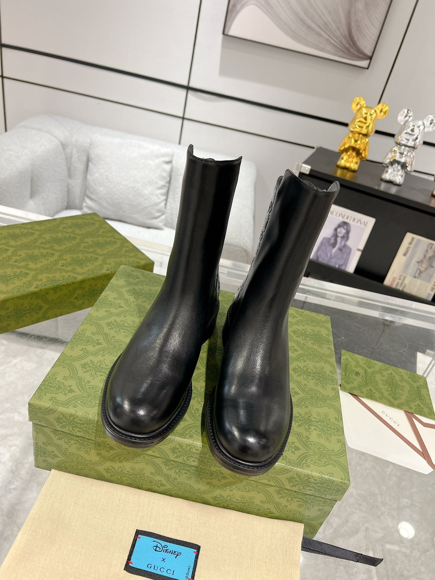 구* 클래식 소가죽 엠보싱 부츠