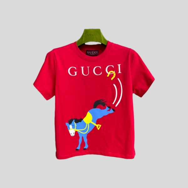 구찌 포니 프린트 티셔츠