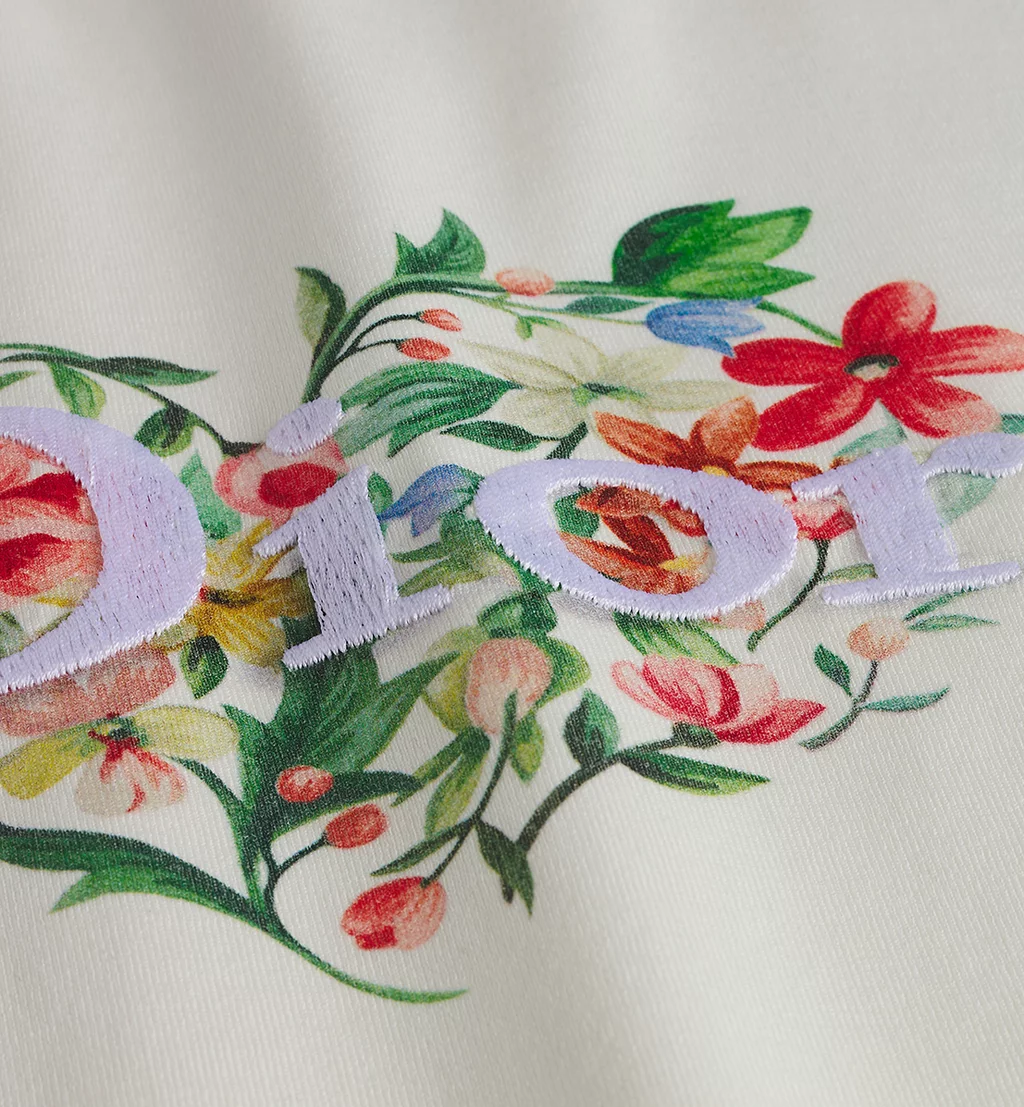 디올 슬림핏 반팔 티셔츠