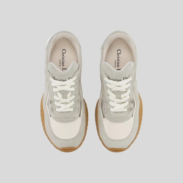 디올 테크 스니커즈
