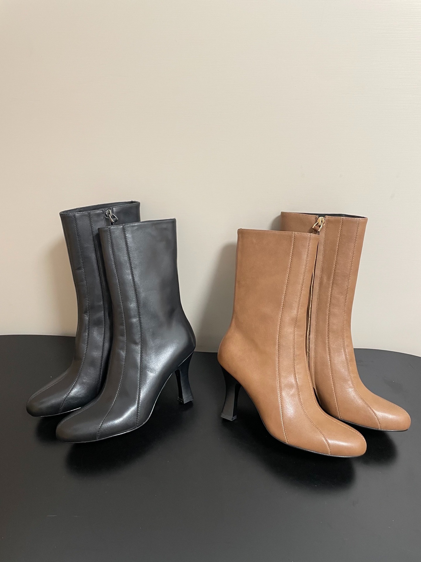 더*우 25ss 신상 스틸레토 앵클부츠