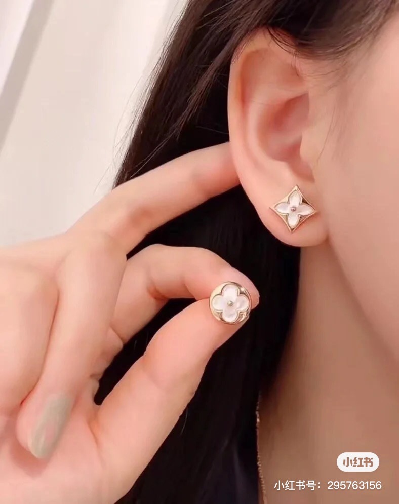 루*비통 LV blossom 이어링