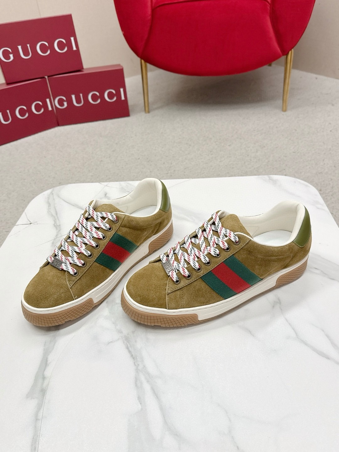 구* ACE 로우탑 가죽 스니커즈