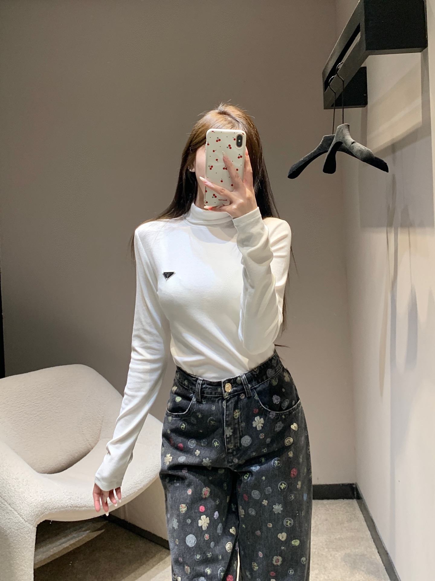 프*다 신상 터틀넥 긴팔