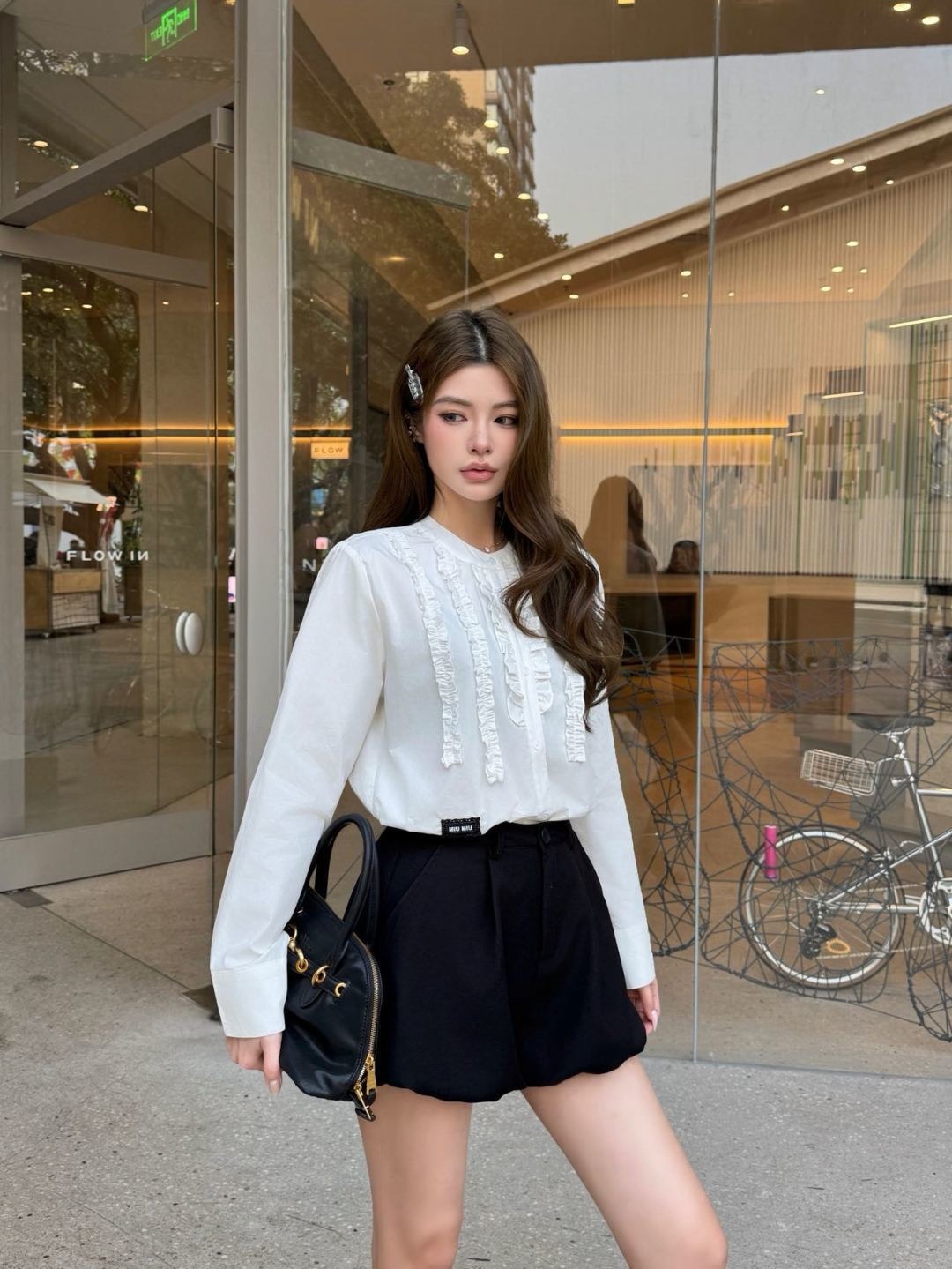 미*미* 26 라운드넥 프릴 긴팔