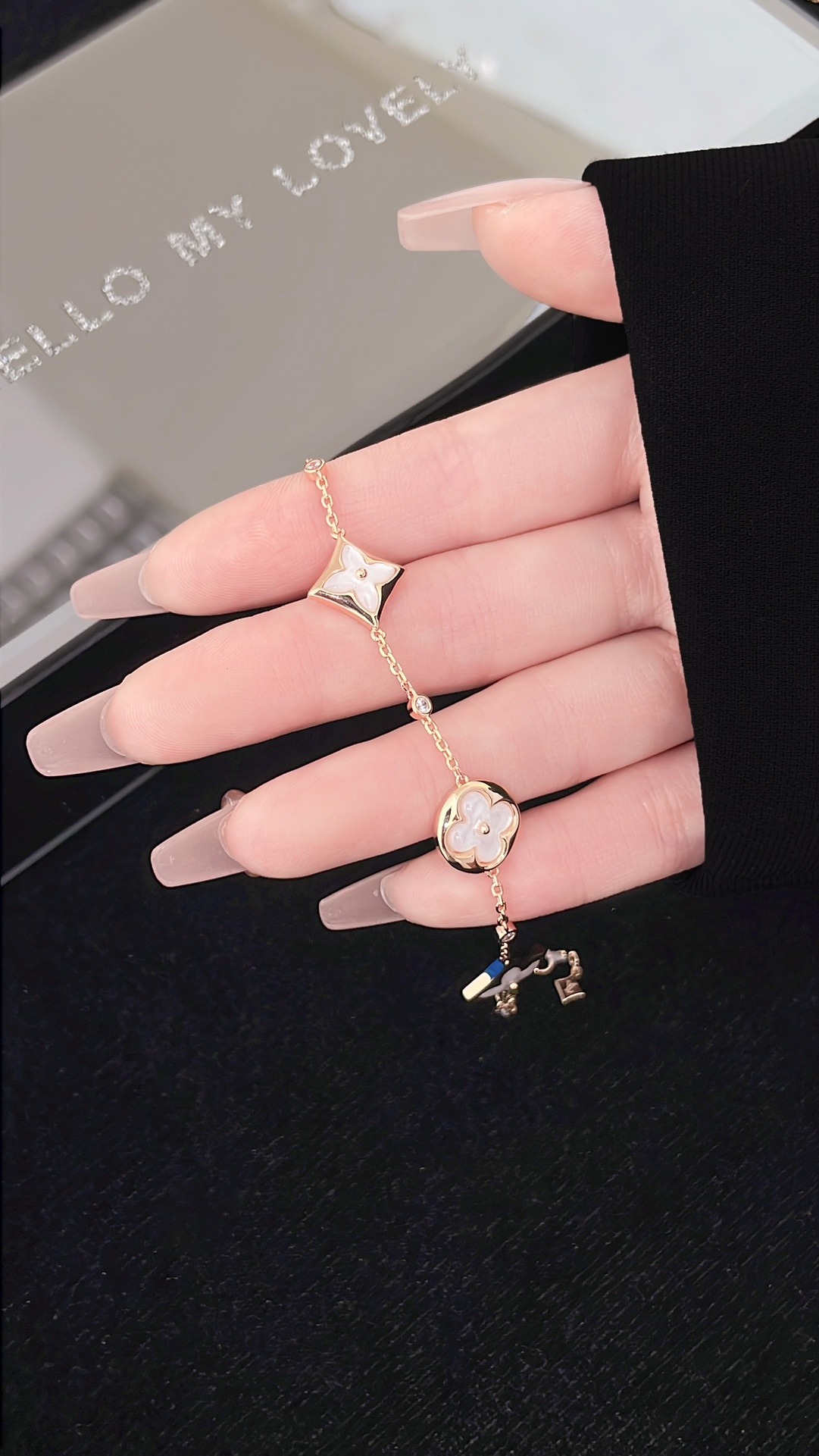 루*비통 블라썸 브레이슬릿