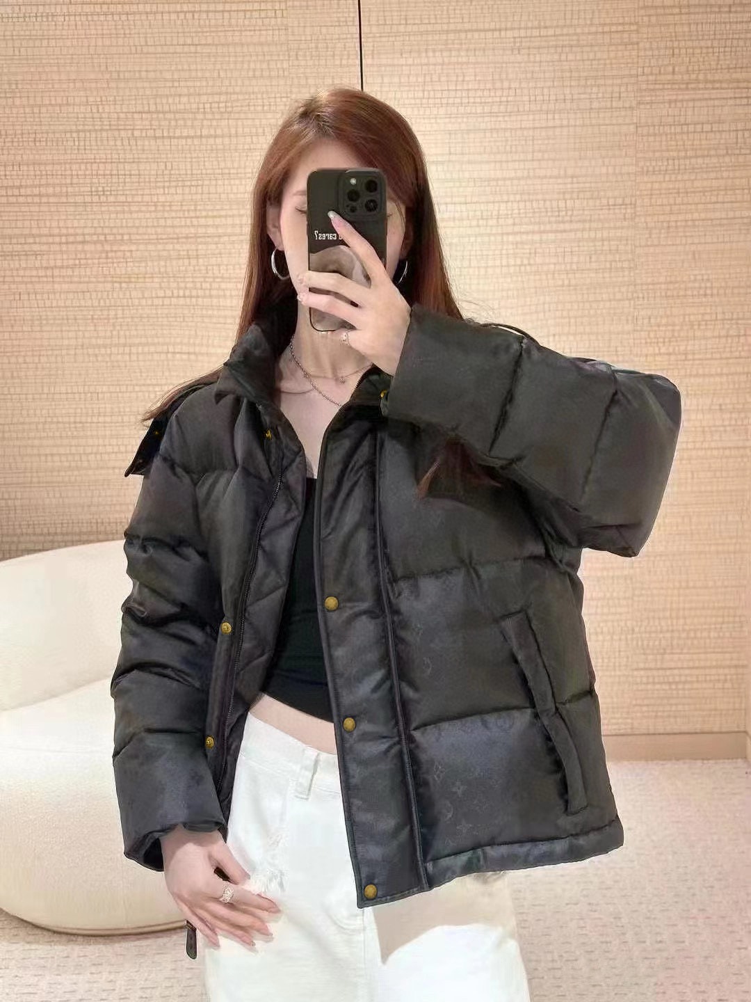 루*비통 25 신상 스탠드 탈부착 후드 패딩