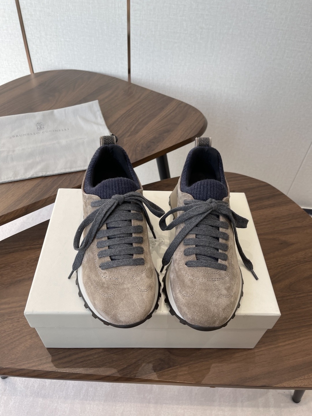 브*넬로 쿠치넬리 25ss 신상 스니커즈