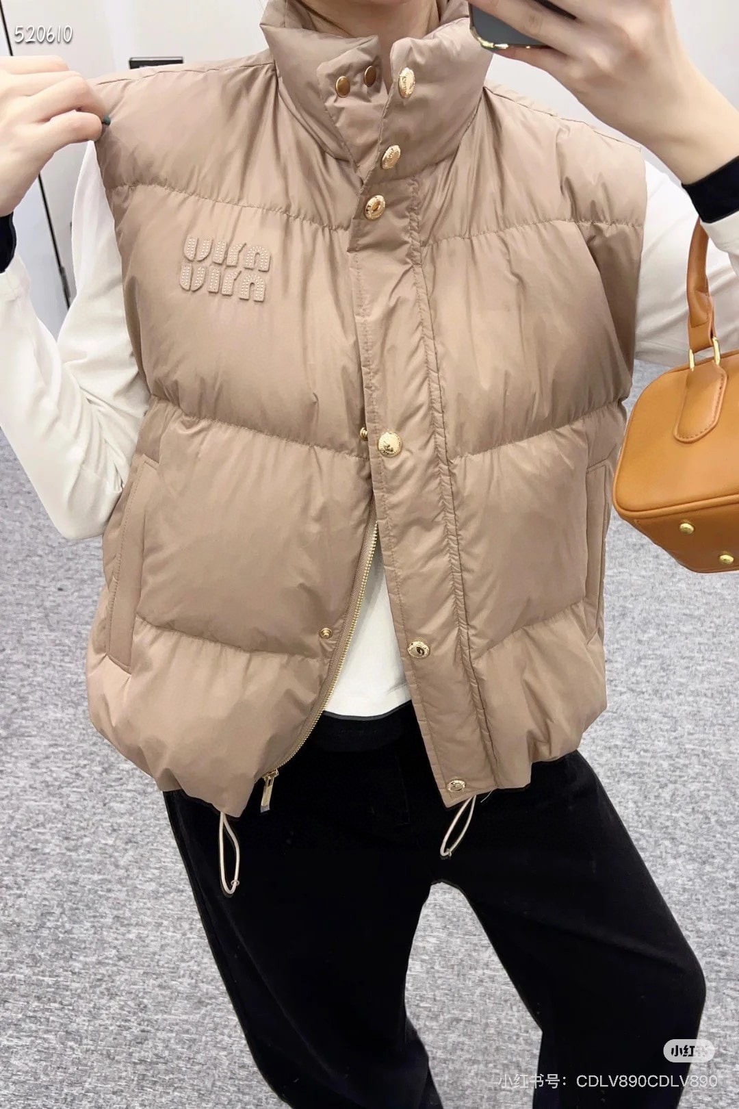 미*미* 아플리케 하이넥 패딩 베스트