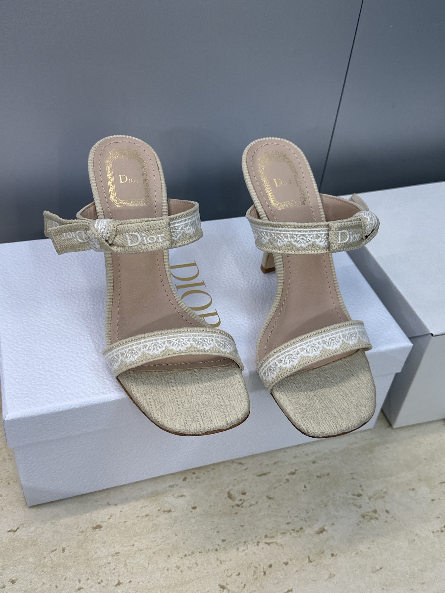 디* 26 신상 디웨이 뮬 힐