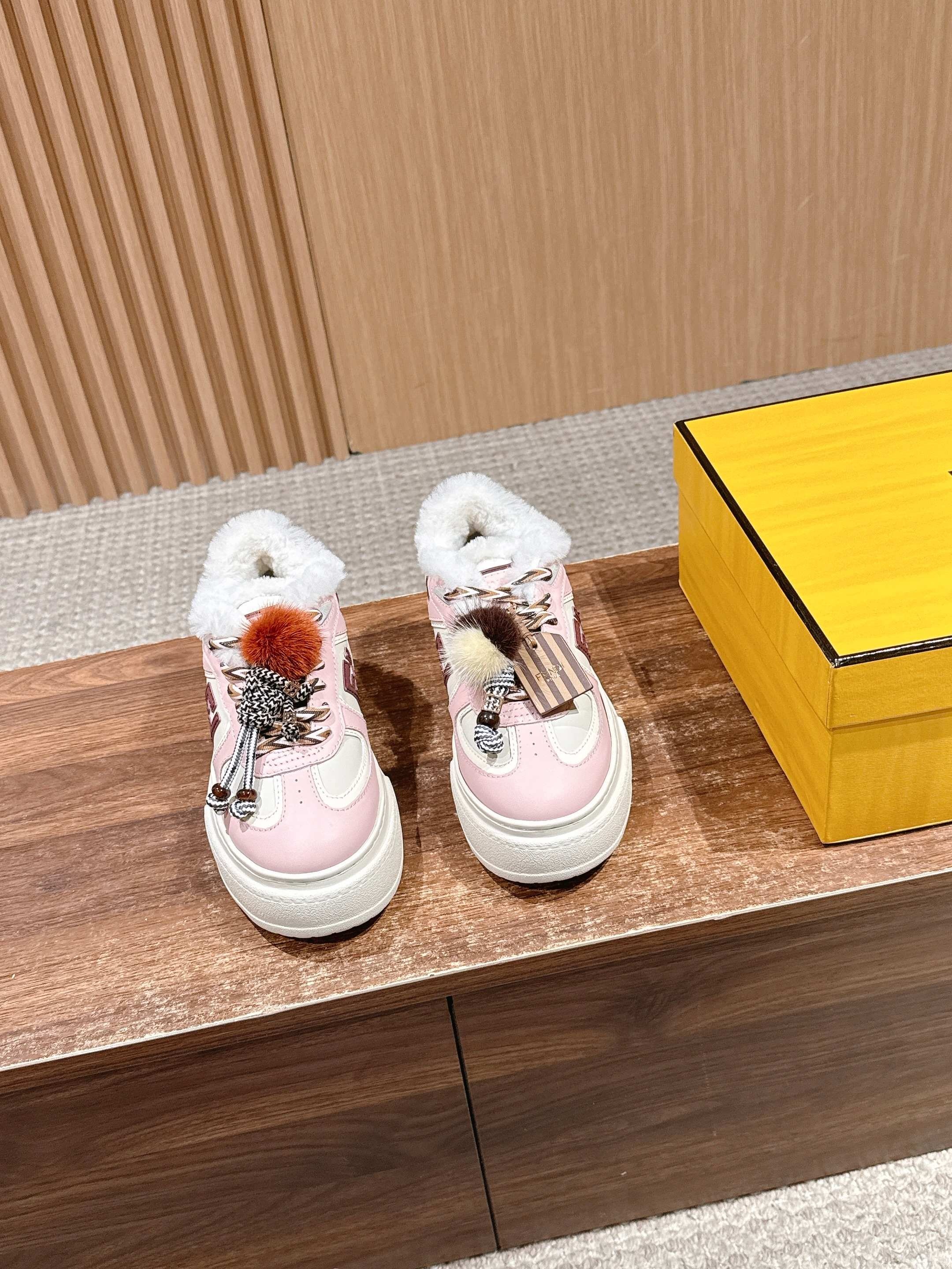 펜* 신상 통굽 스니커즈