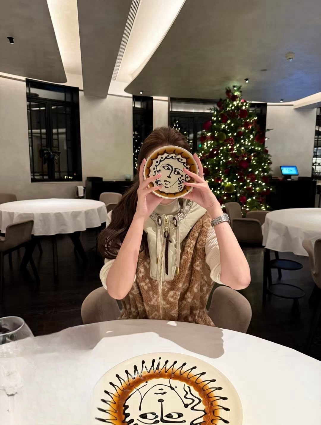 루*비통 신상 후드 패치워크 램스울 조끼