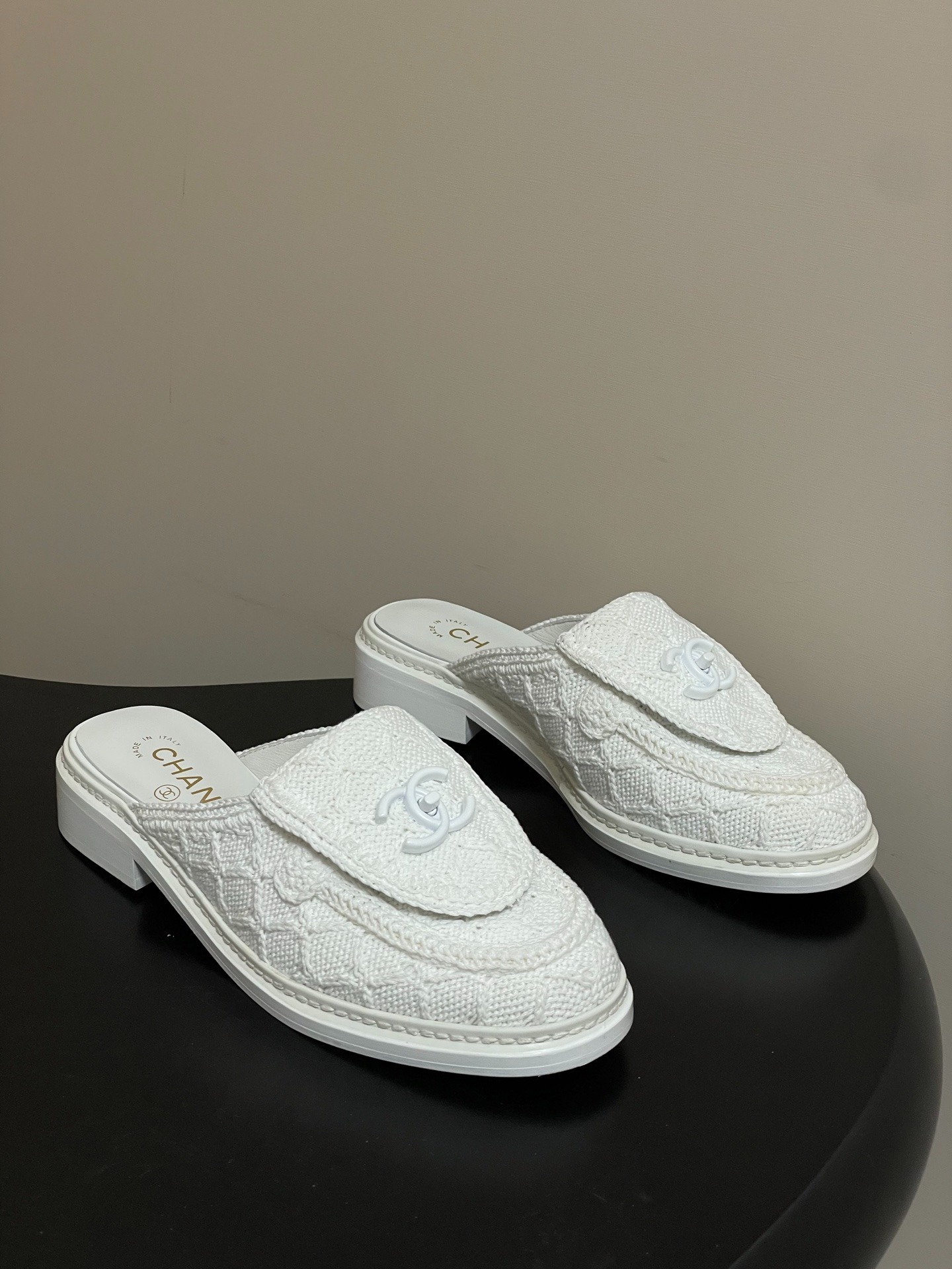 샤* 신상 클래식 세미 슬리퍼