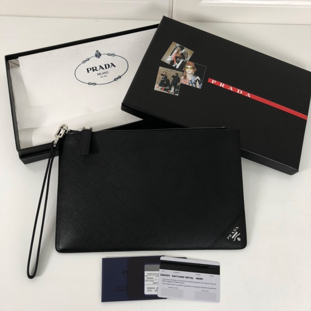 프라* 사피아노 가죽 클러치 2NG005