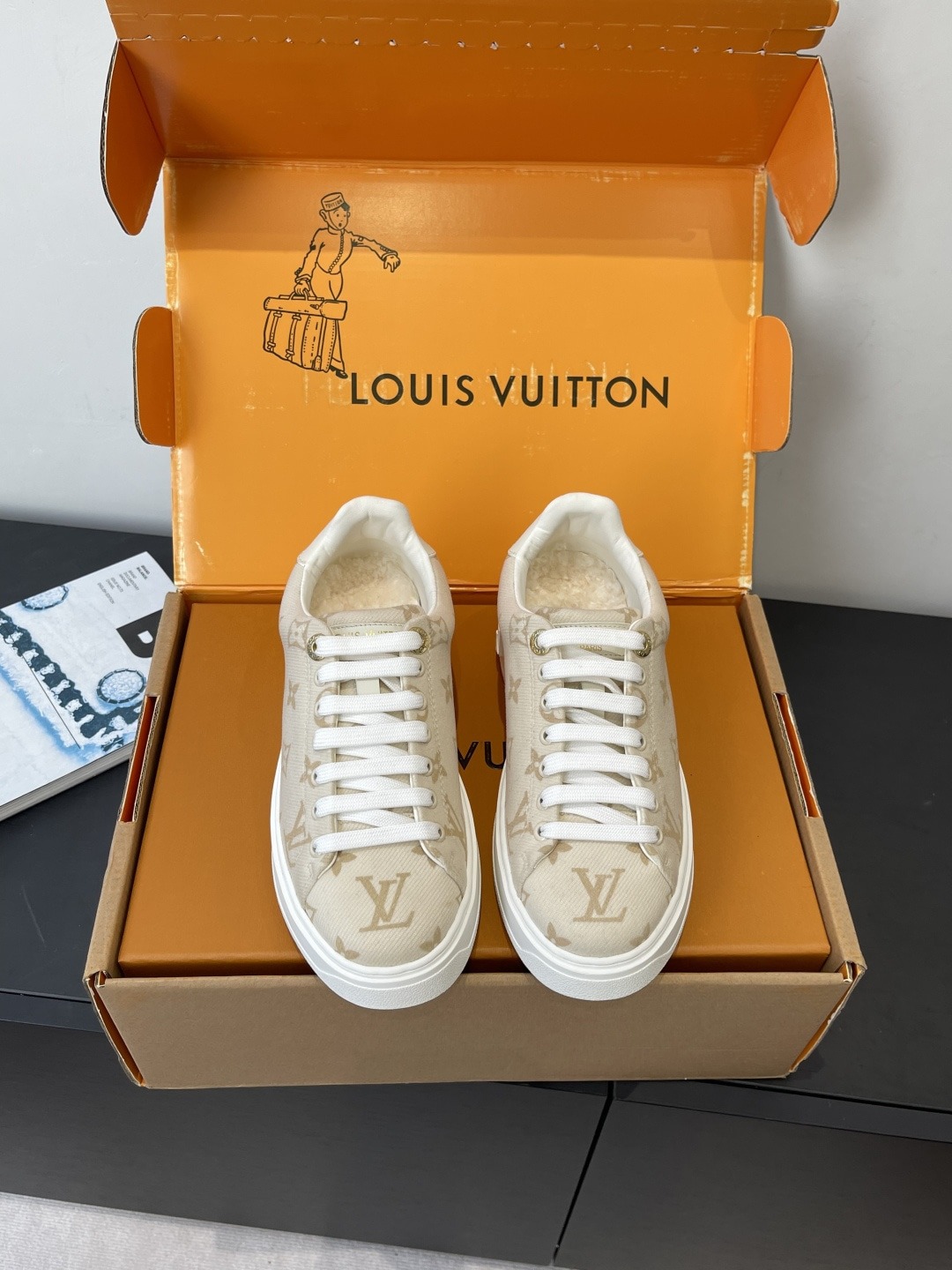 루*비통 캐주얼 스니커즈
