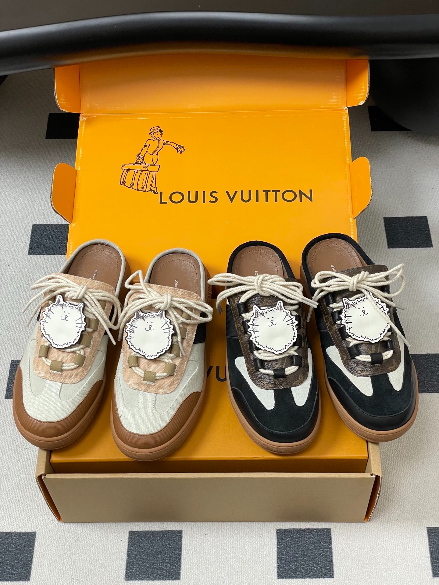 루*비통 봄신상 슬립온 세미슬리퍼