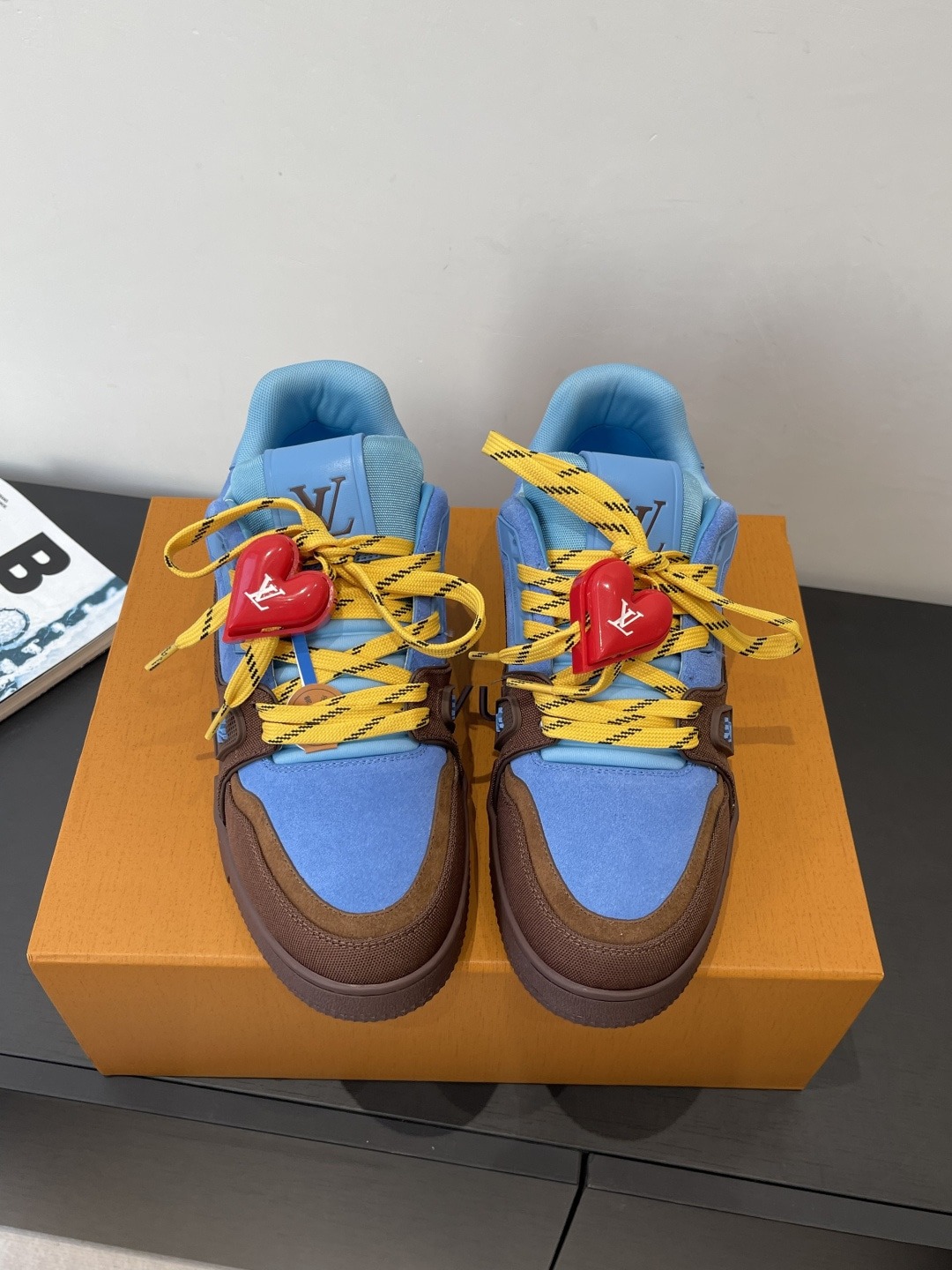 루*비통 신상 보드 커플화