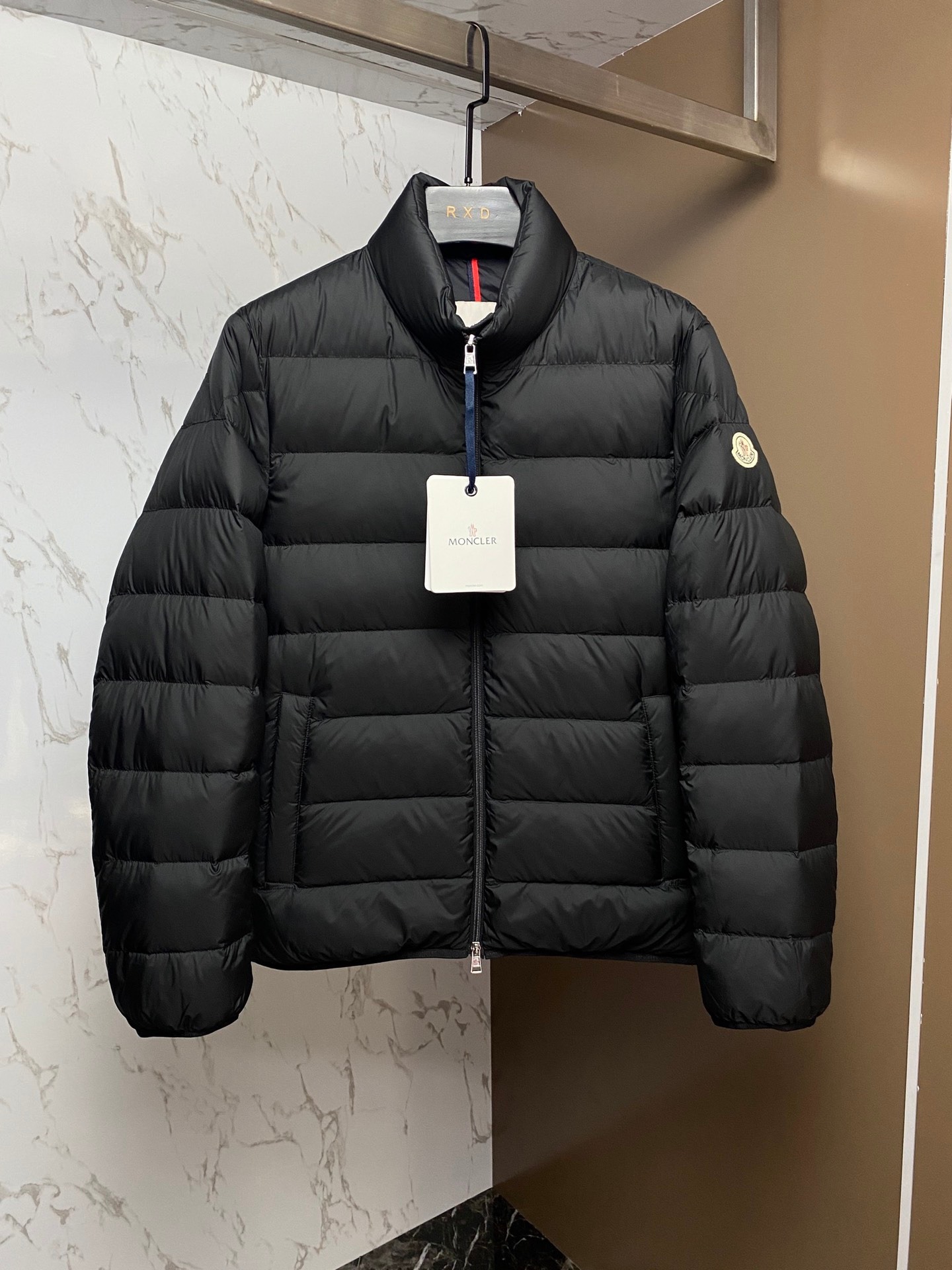 몽클레어 보디넷 다운 패딩 자켓