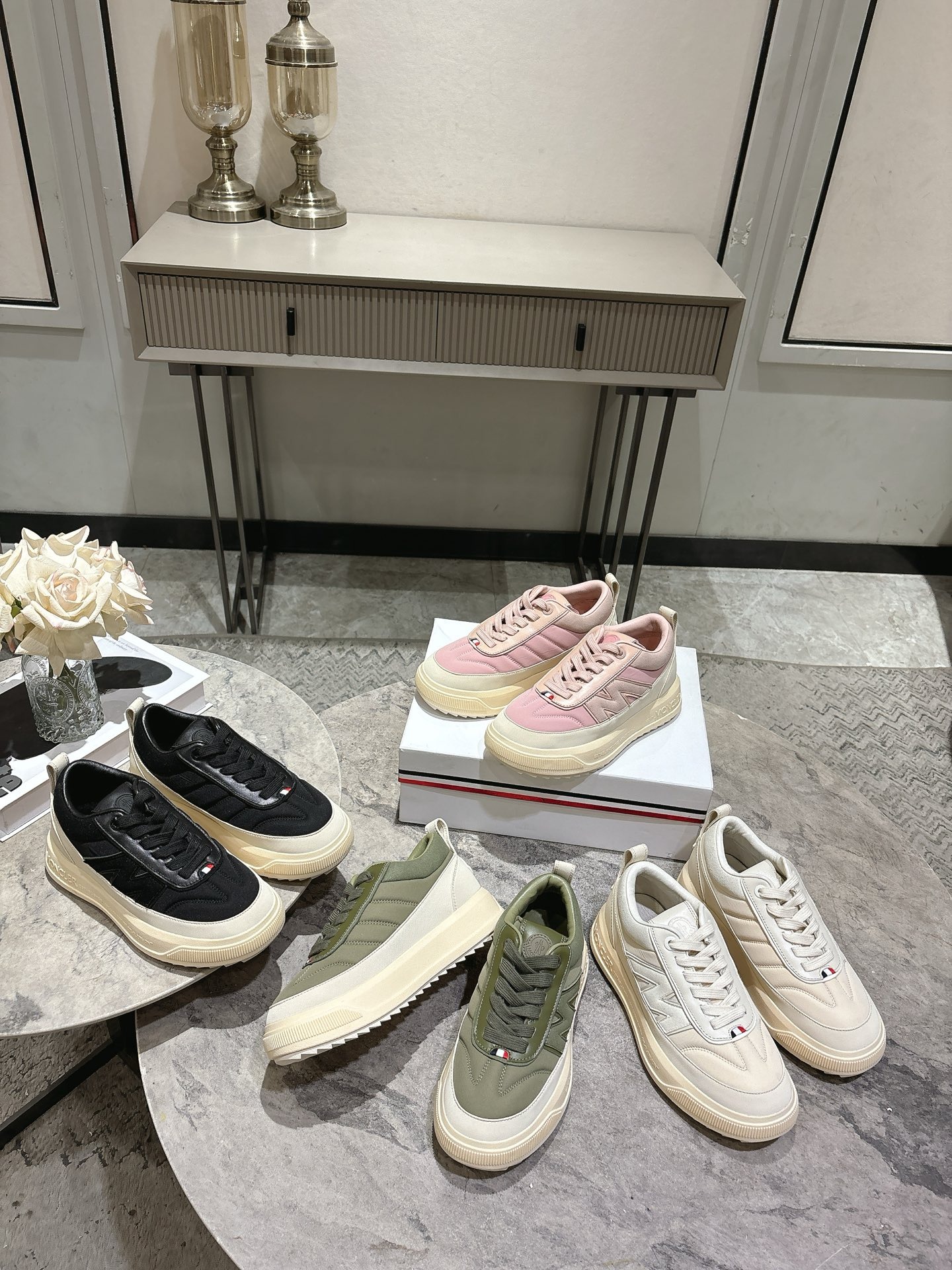 몽*레르 알티브 누벅 스웨이드 스니커즈