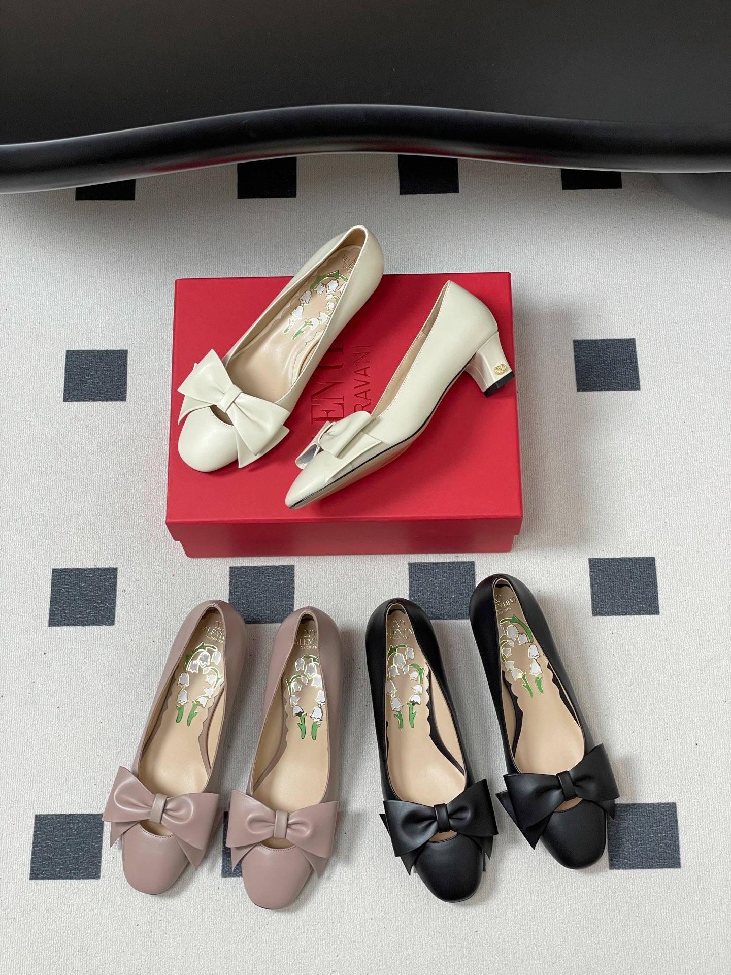 발*티노 리본 스퀘어 단화