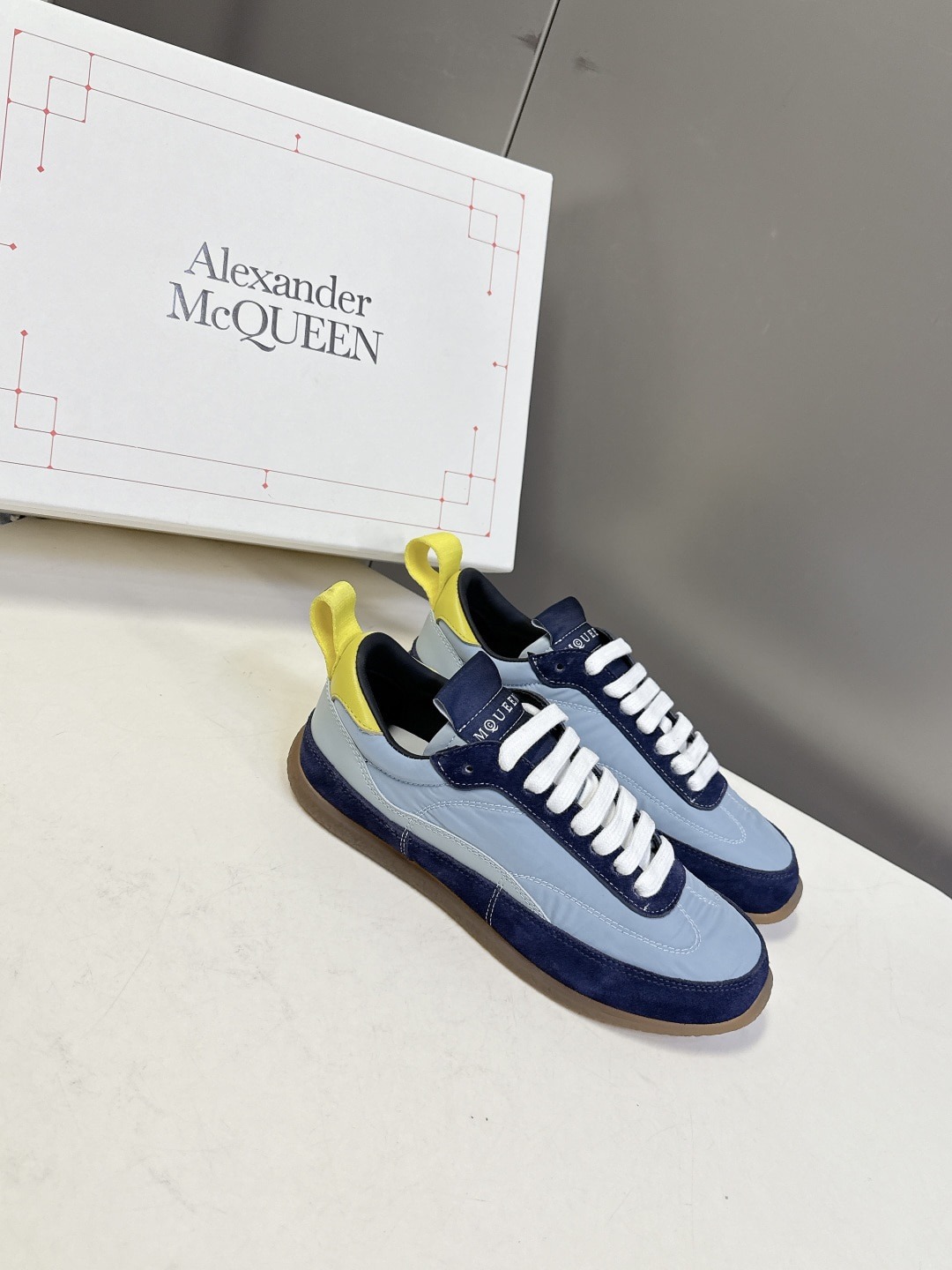 알*산더맥퀸 ec1 스니커즈