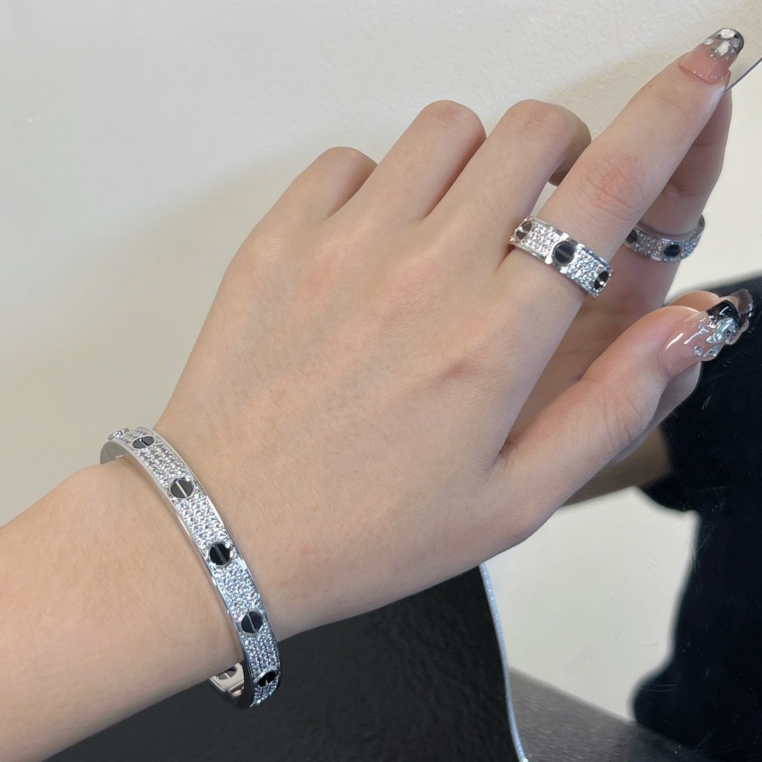 까*띠에 블랙 러브 브레이슬릿