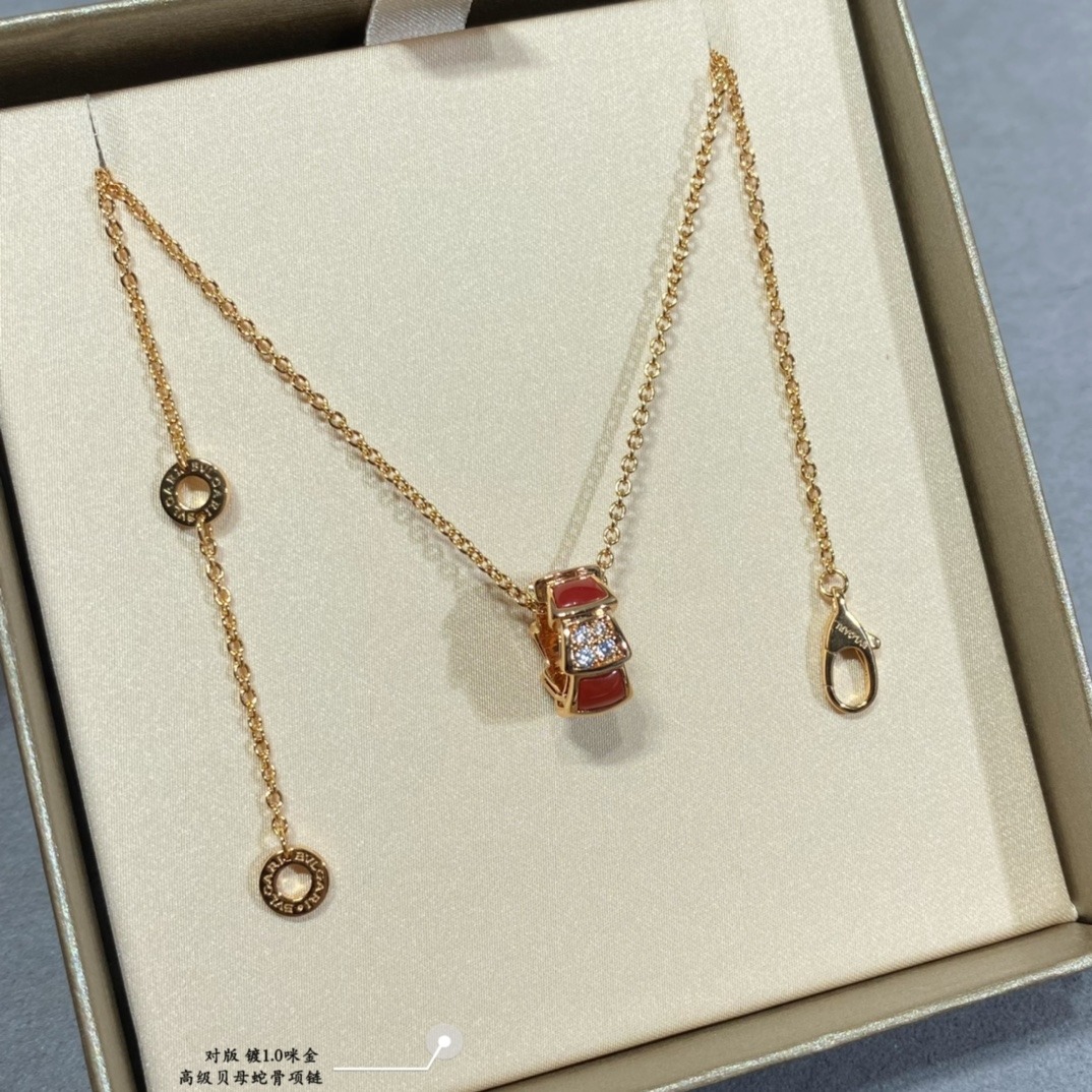 불*리 세르펜티 네크리크 목걸이