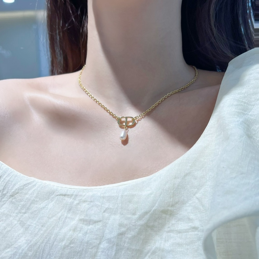 디*올 CD 파우더 진주 목걸이