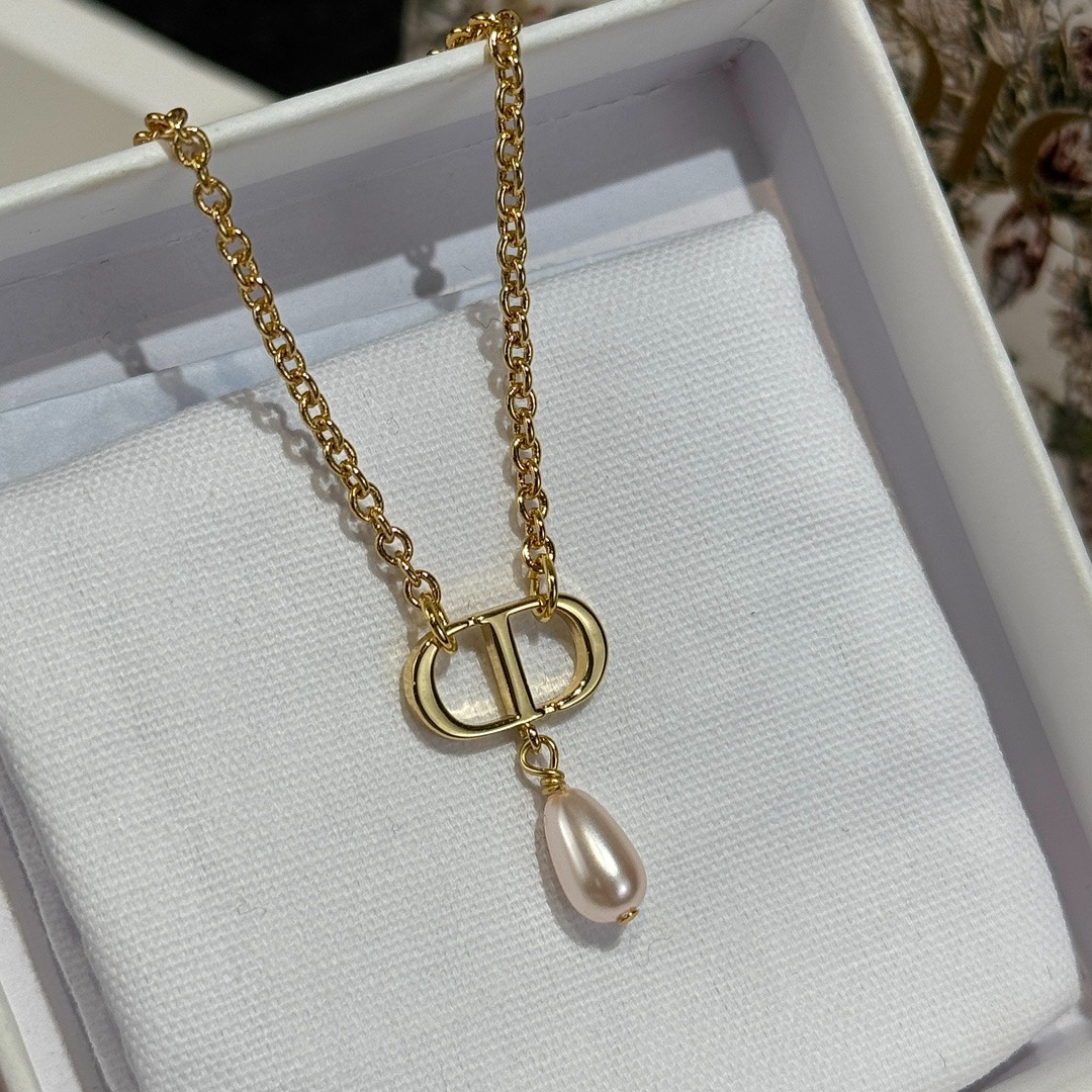 디*올 CD 파우더 진주 목걸이